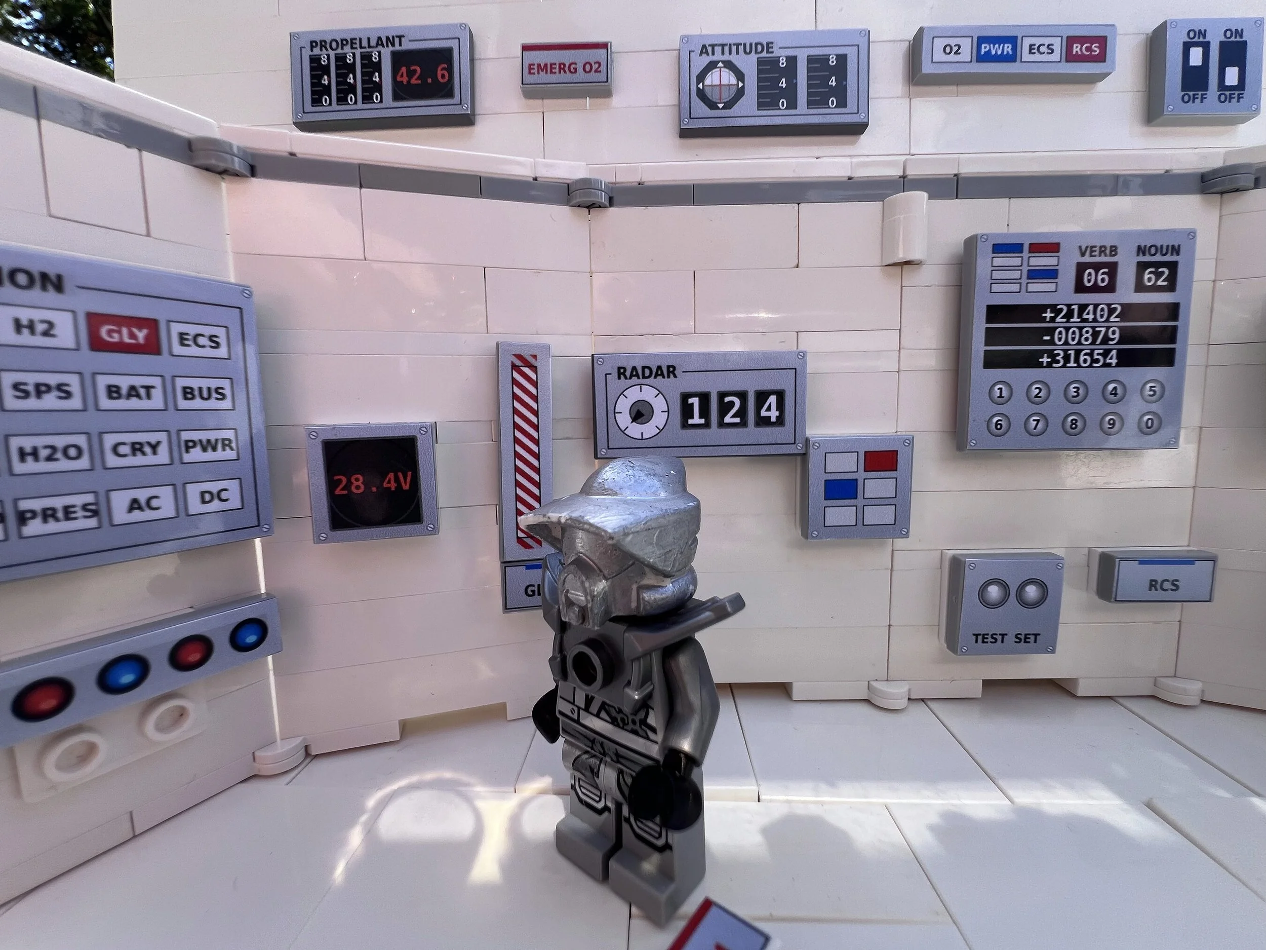 02-lego-caution-and-warning-panel-stickers.jpg
