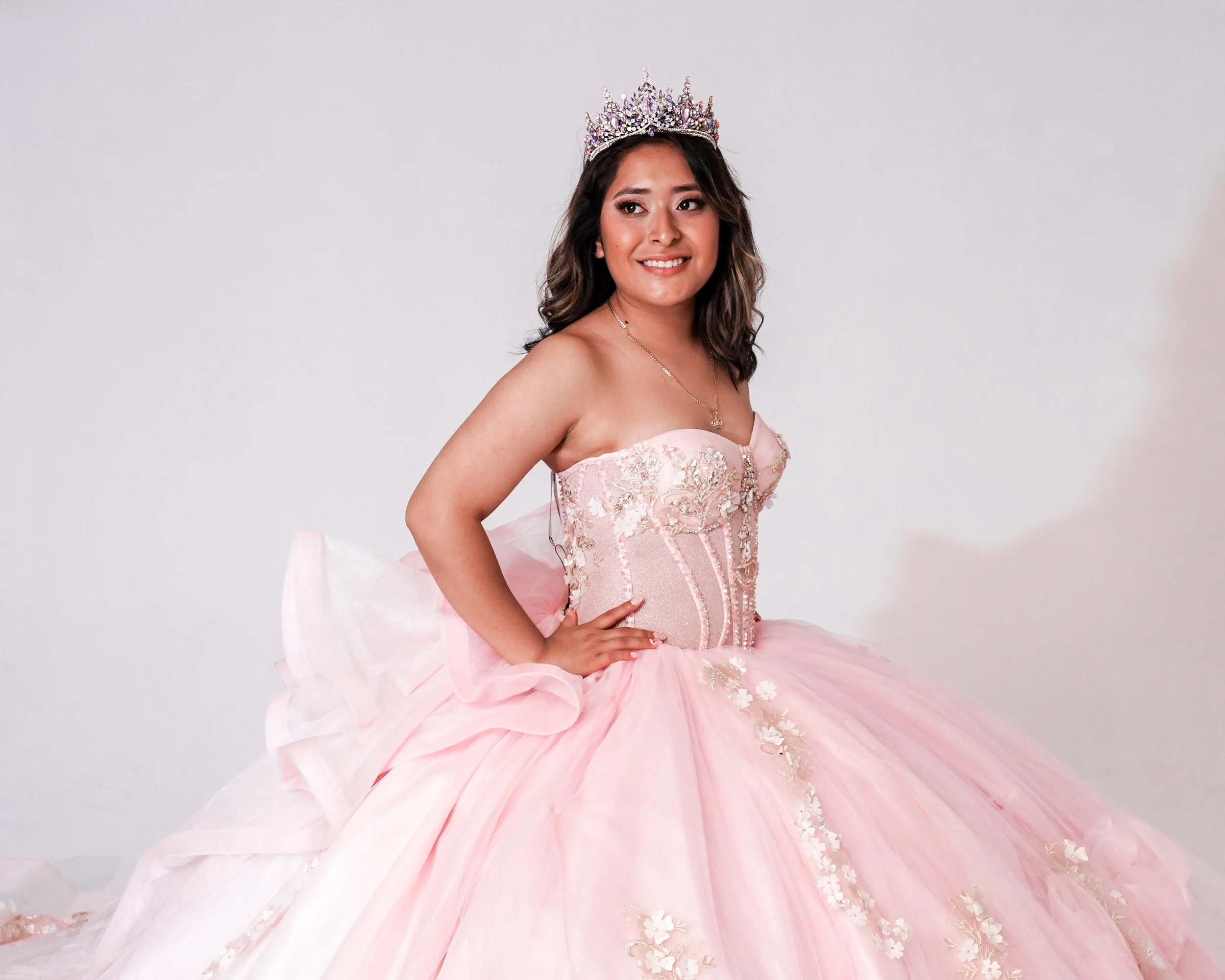 Studio / Sweet 16
