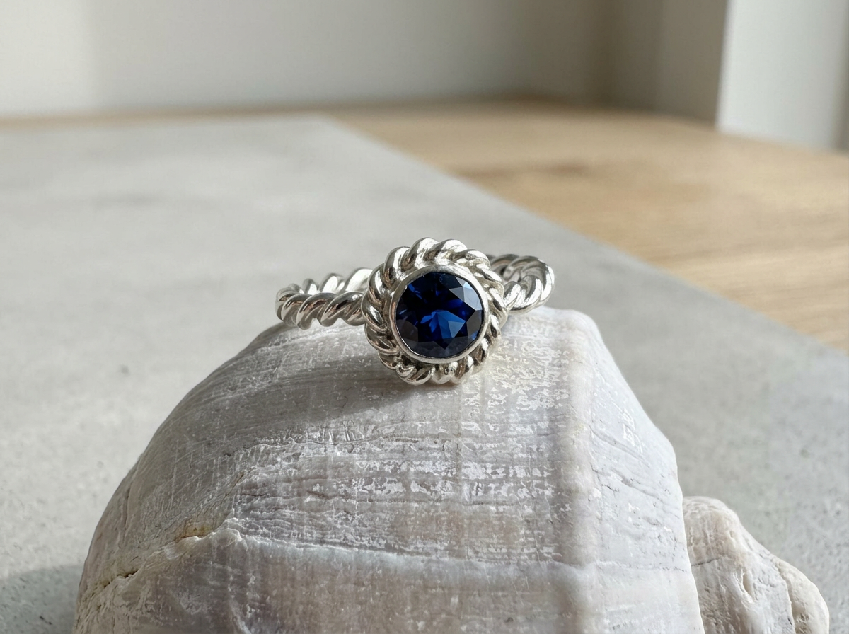 The Azur Knot Ring, 1 Carat Blue Sapphire Statement Ring