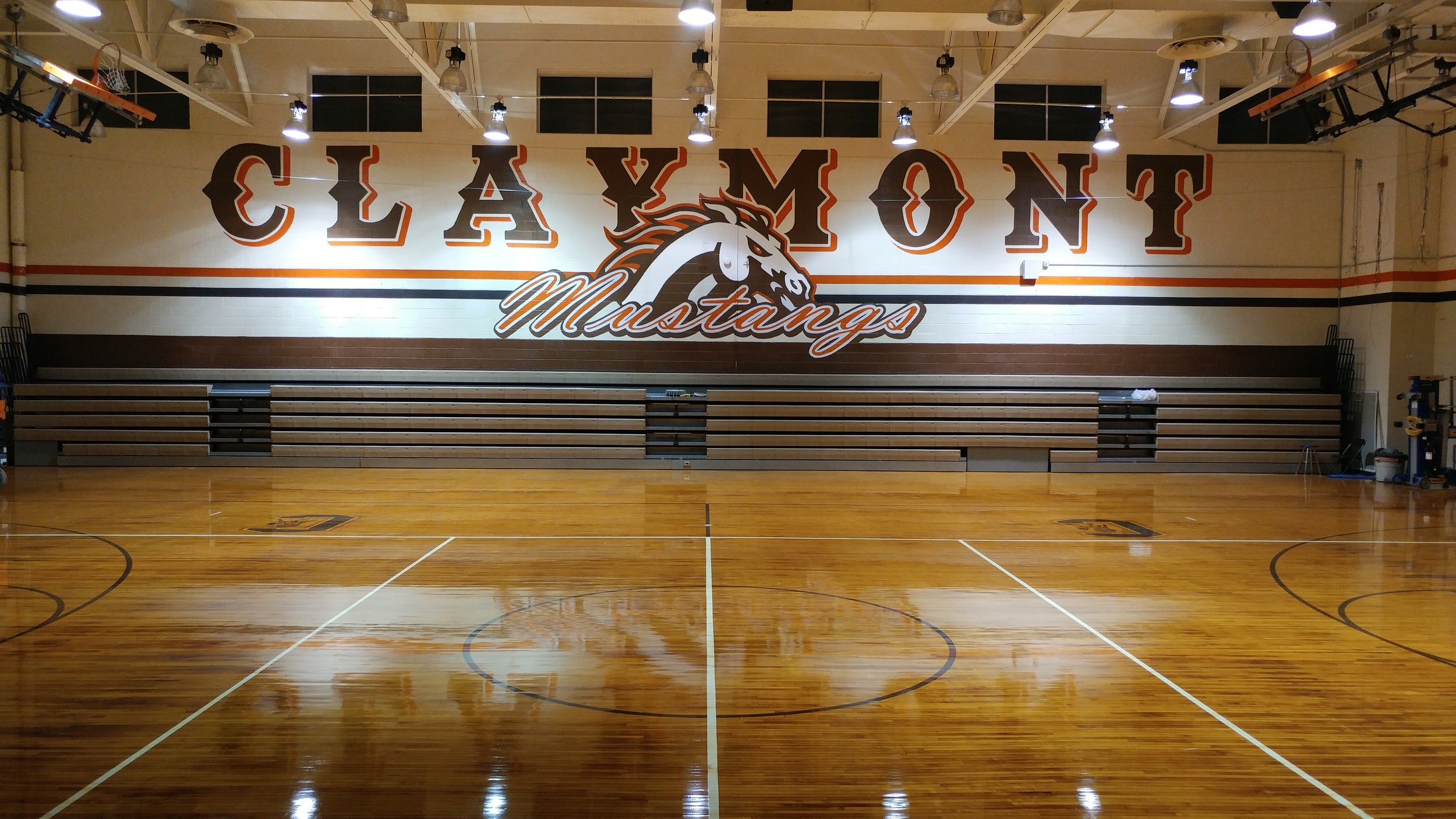 claymont mustangs gym wall painting1.jpg