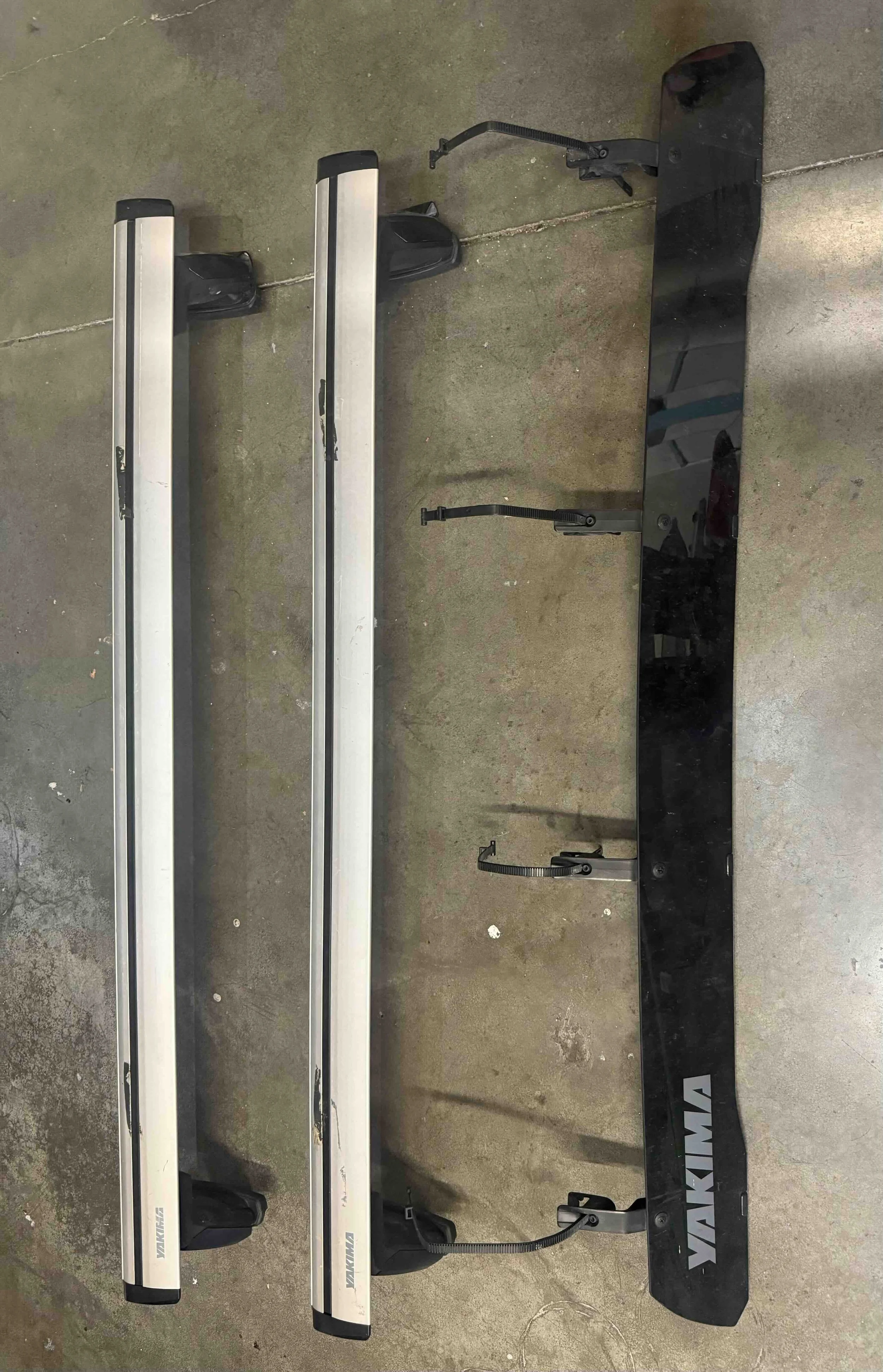 Used Yakima JetStream Roof Rack Bars with Towers