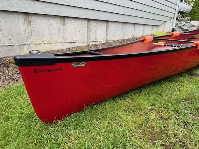 Used Wenonah Escapade Flex Core Canoe (Like new)