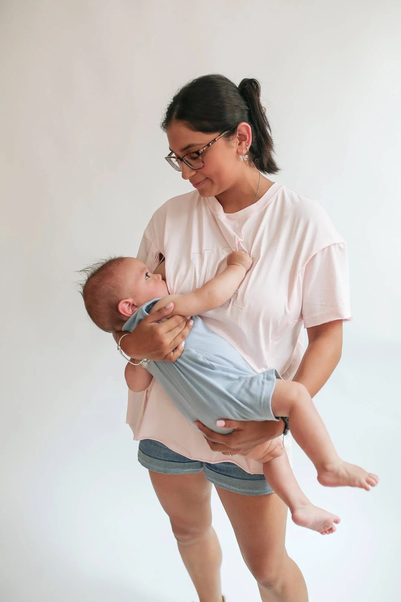 relaxed-fit-zip-breastfeeding-tee-pastel-pink-front BF.jpg
