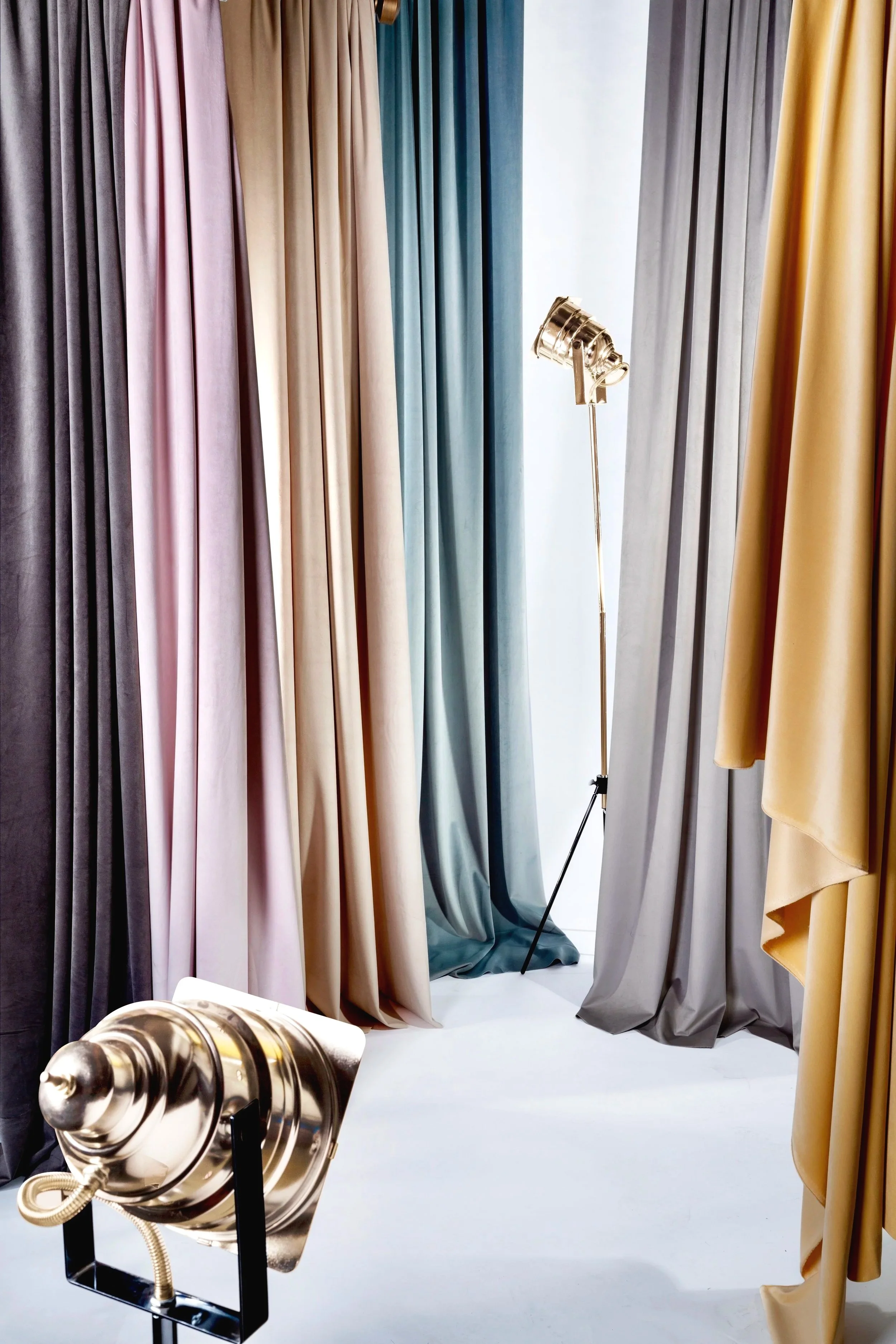 SN1912FC_+Shot1_Pastel-Velvet.jpg