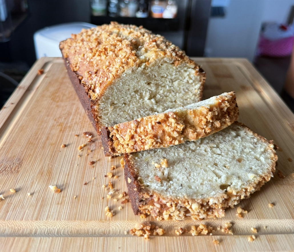 Kaʻū Kaukau: Macnut Banana Bread