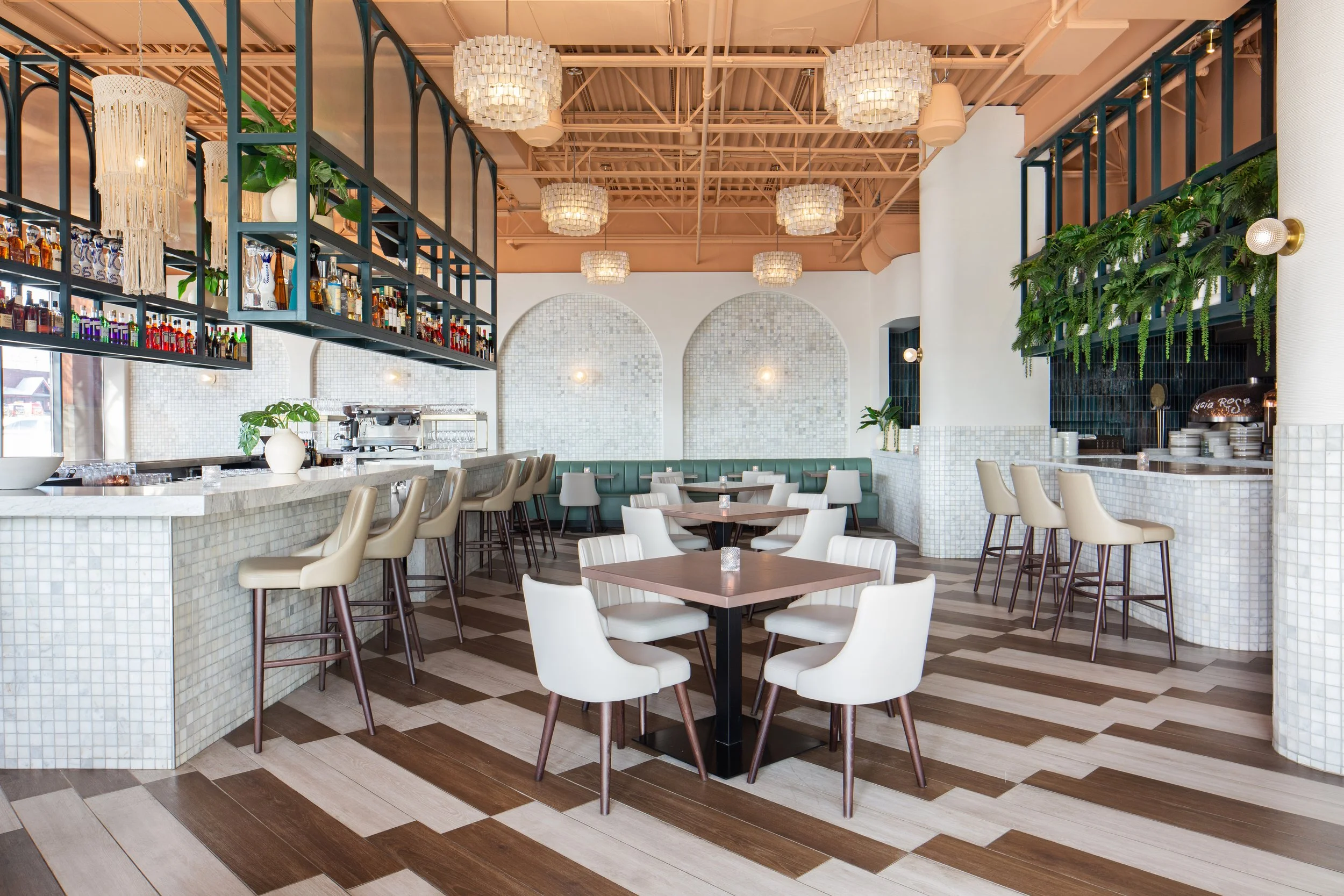 Michigan Chicago Los Angeles Interiors Photographer