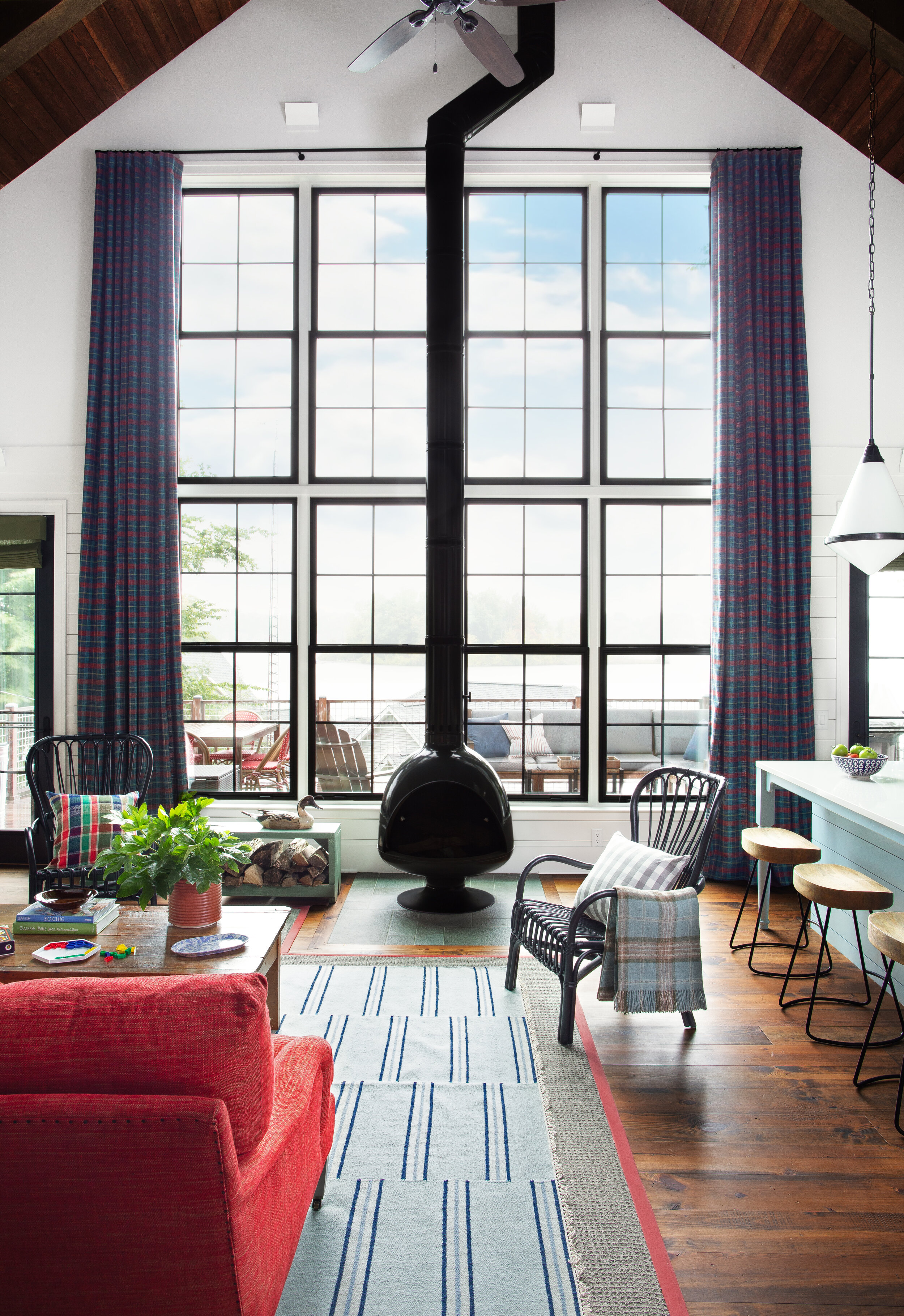 Bonner_003_LivingRoomWindow.jpg