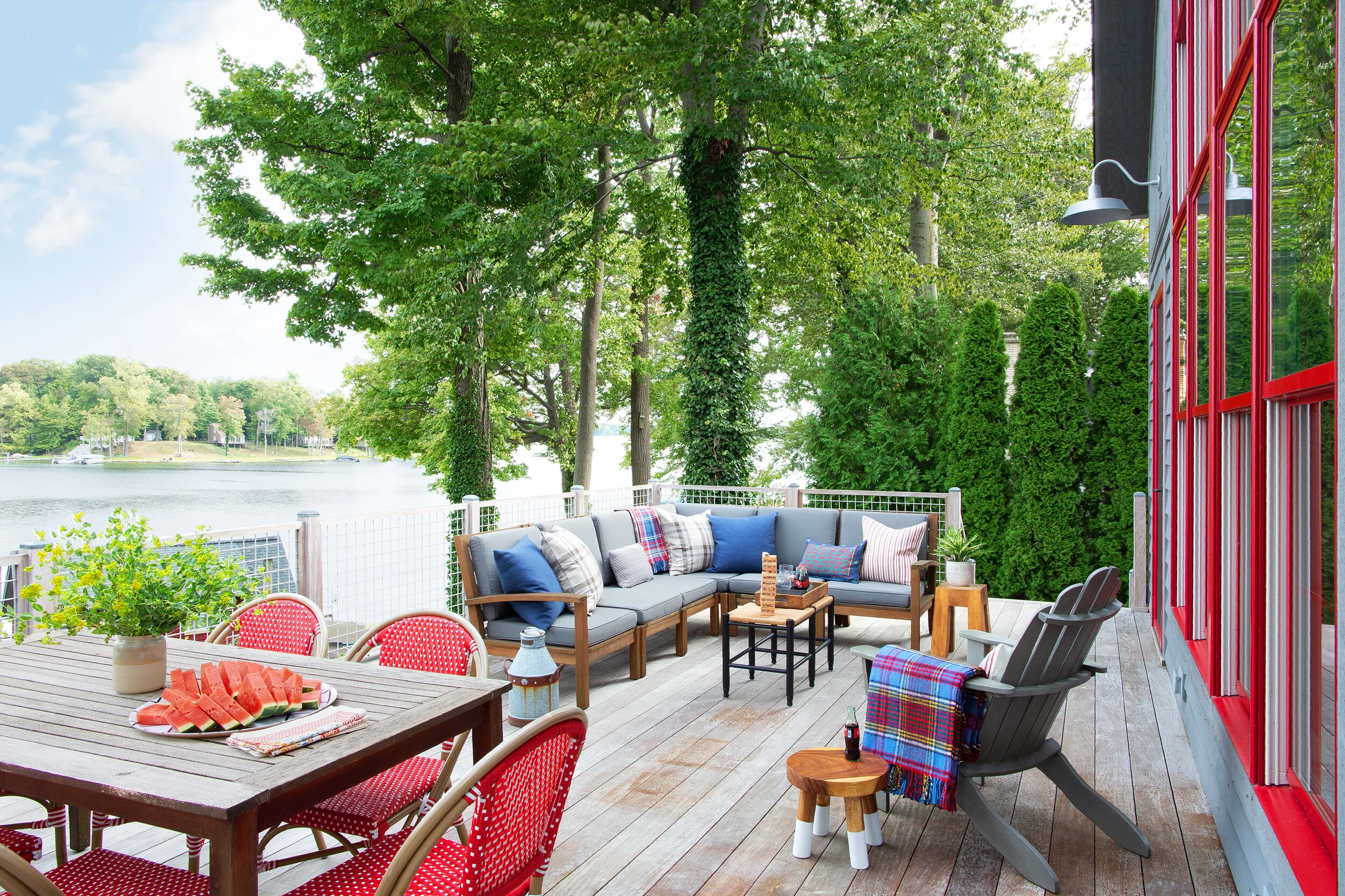 Bonner_006_BackDecksmall.jpg