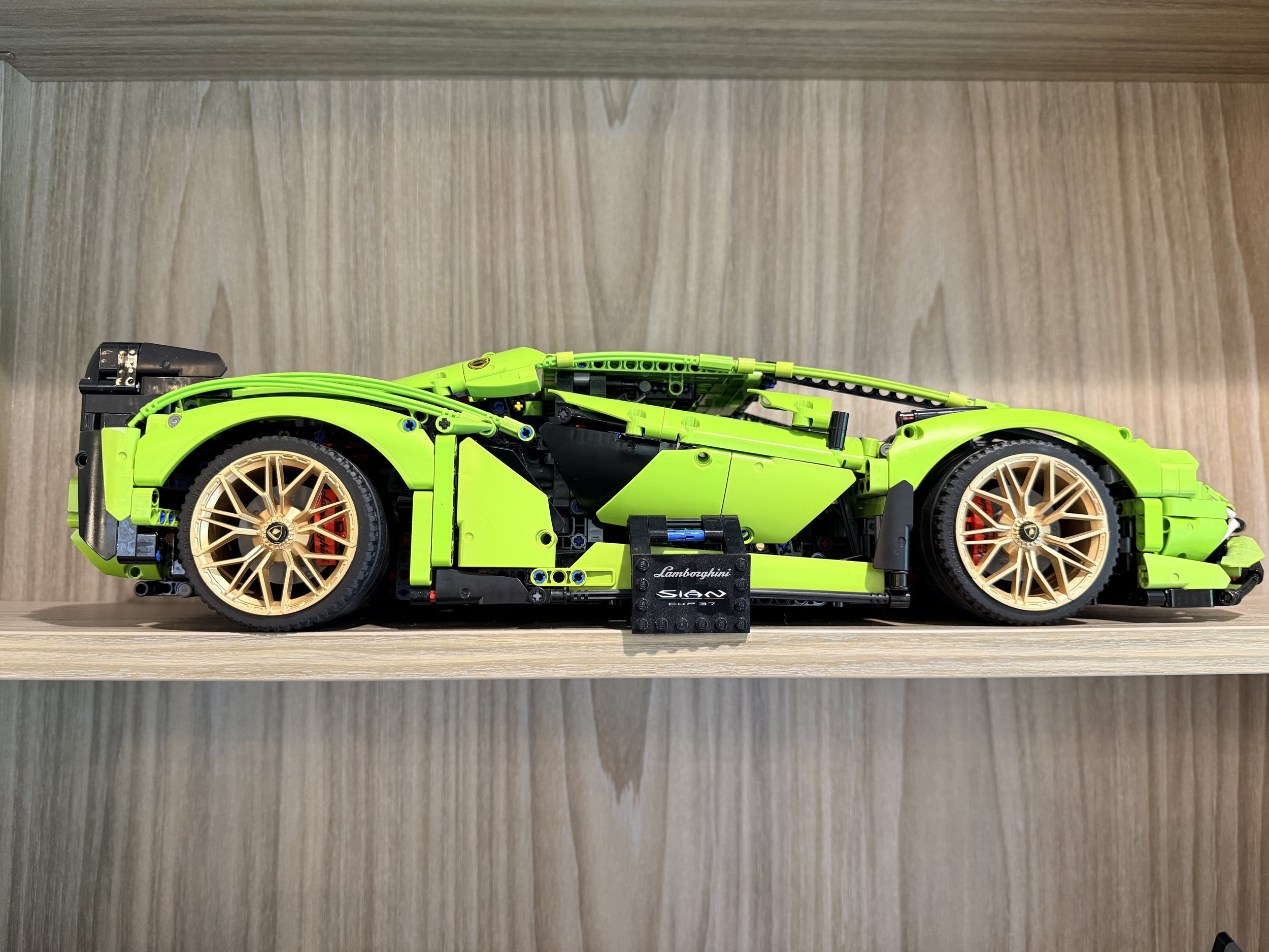 LegoLamborghini.jpg