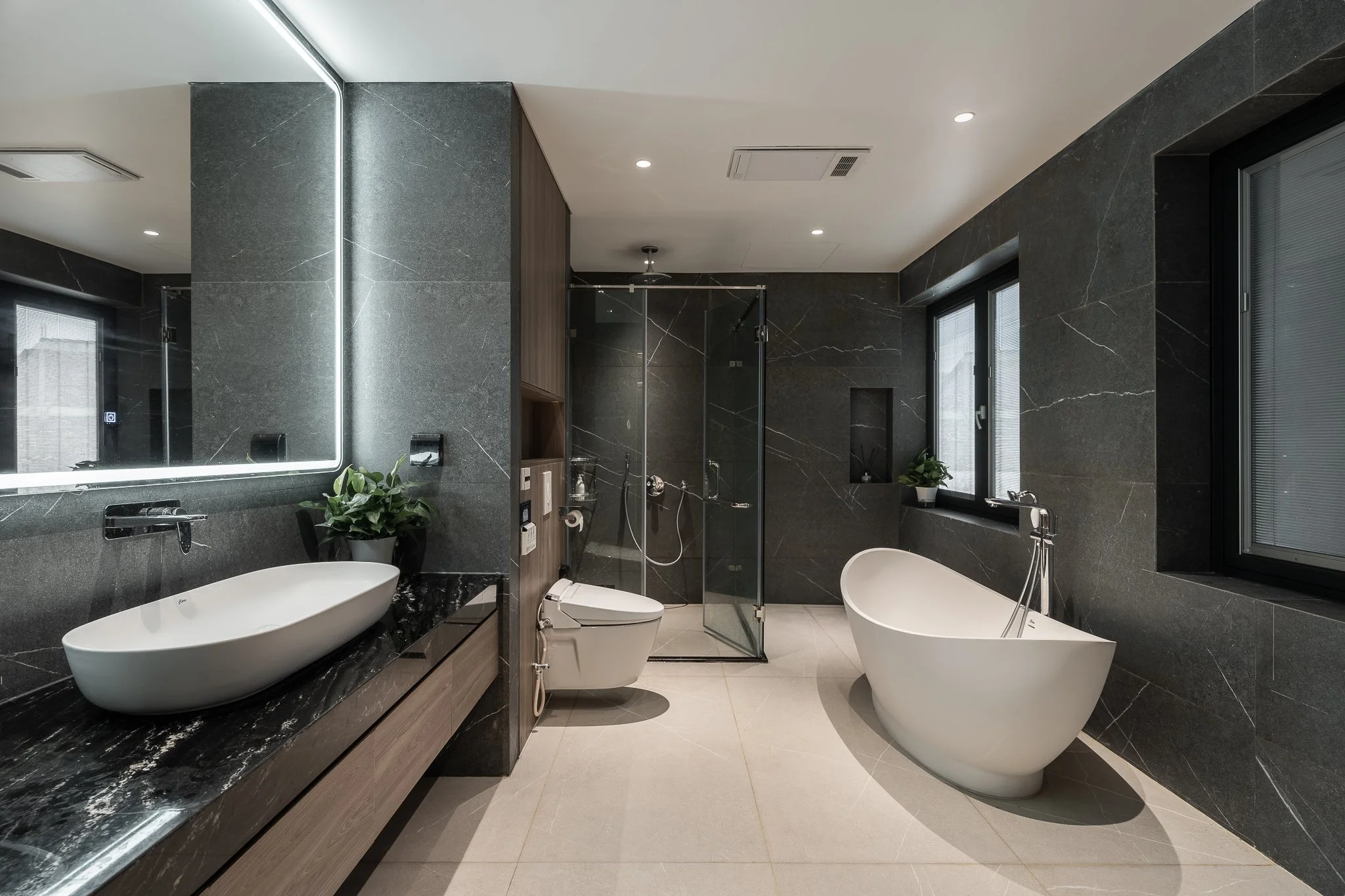 LFStudio.VN_00333-- Resize 2048.jpg