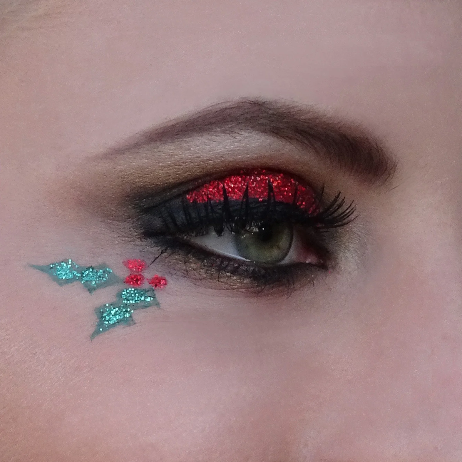 Xmas_eye_Rtd.jpg