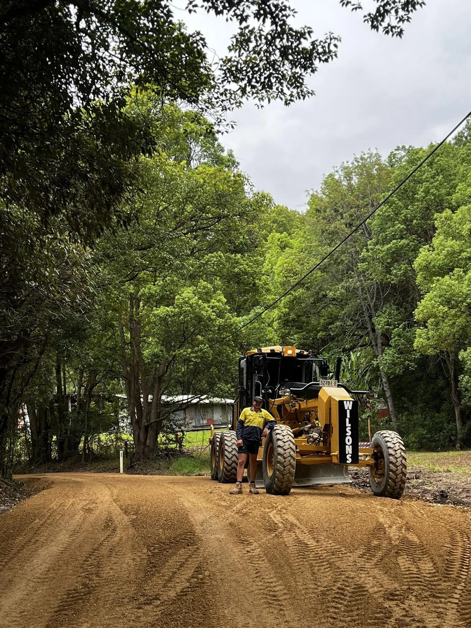 BROWN Earthmoving