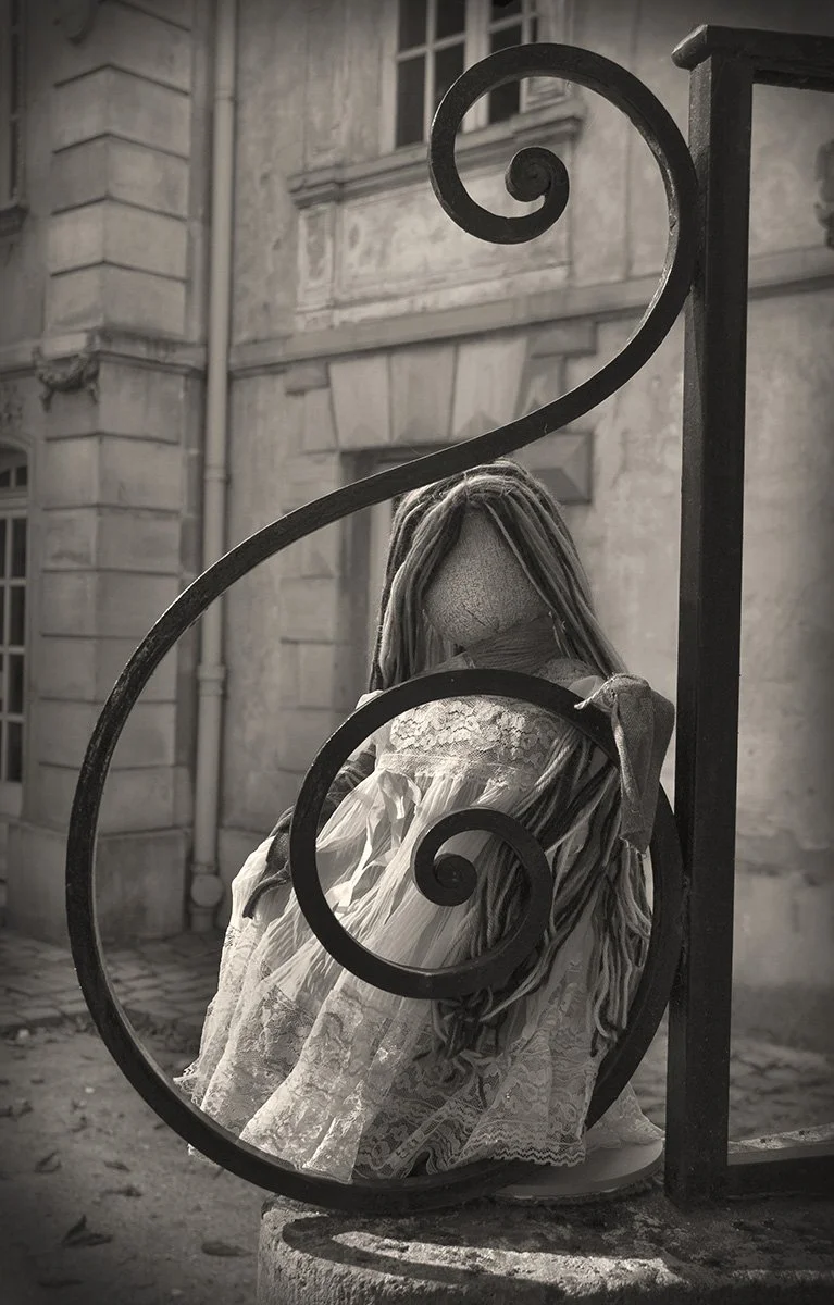 Iron Scroll