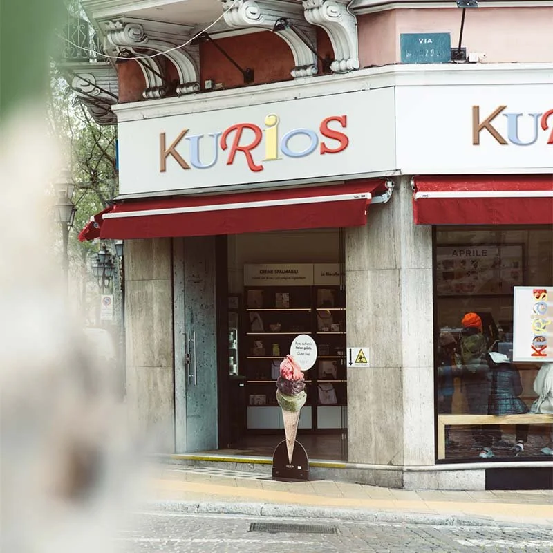 kurios.jpg