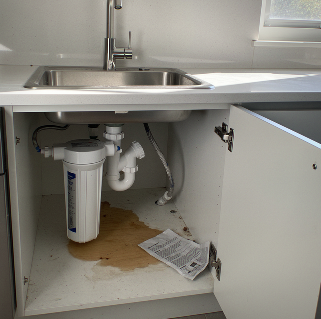 well water filtration system with sediment and carbon filter tanks