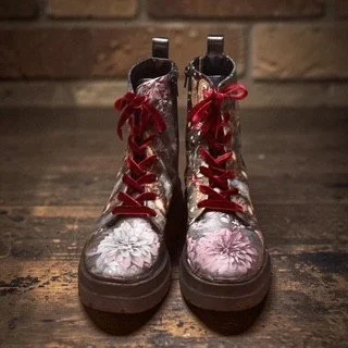 boots front.jpg