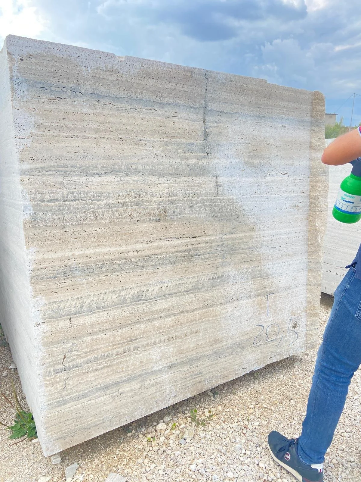 Raw travertine quarry block at the G STONE quarry in Denizli, Türkiye