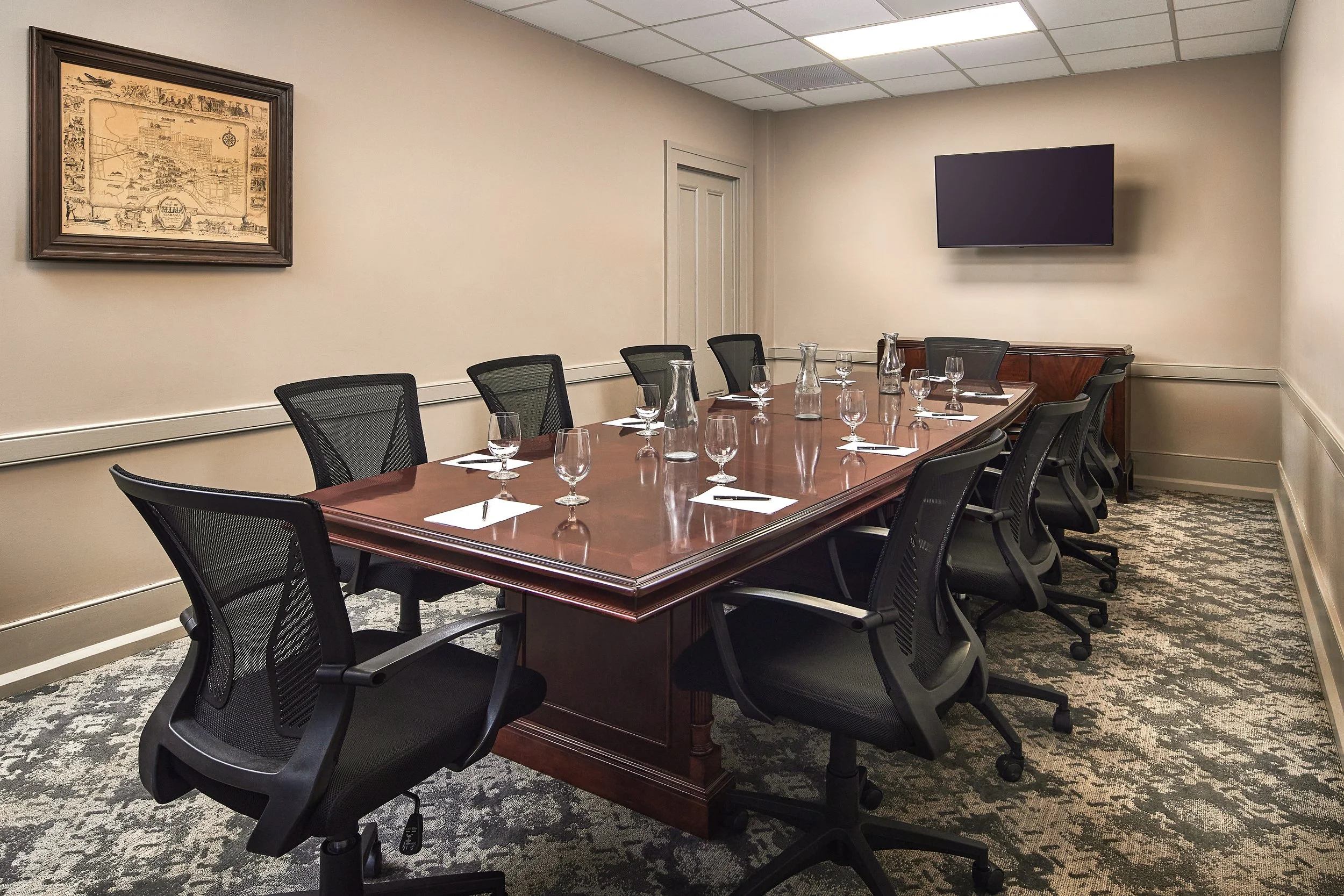 StJames-BoardRoom.jpg