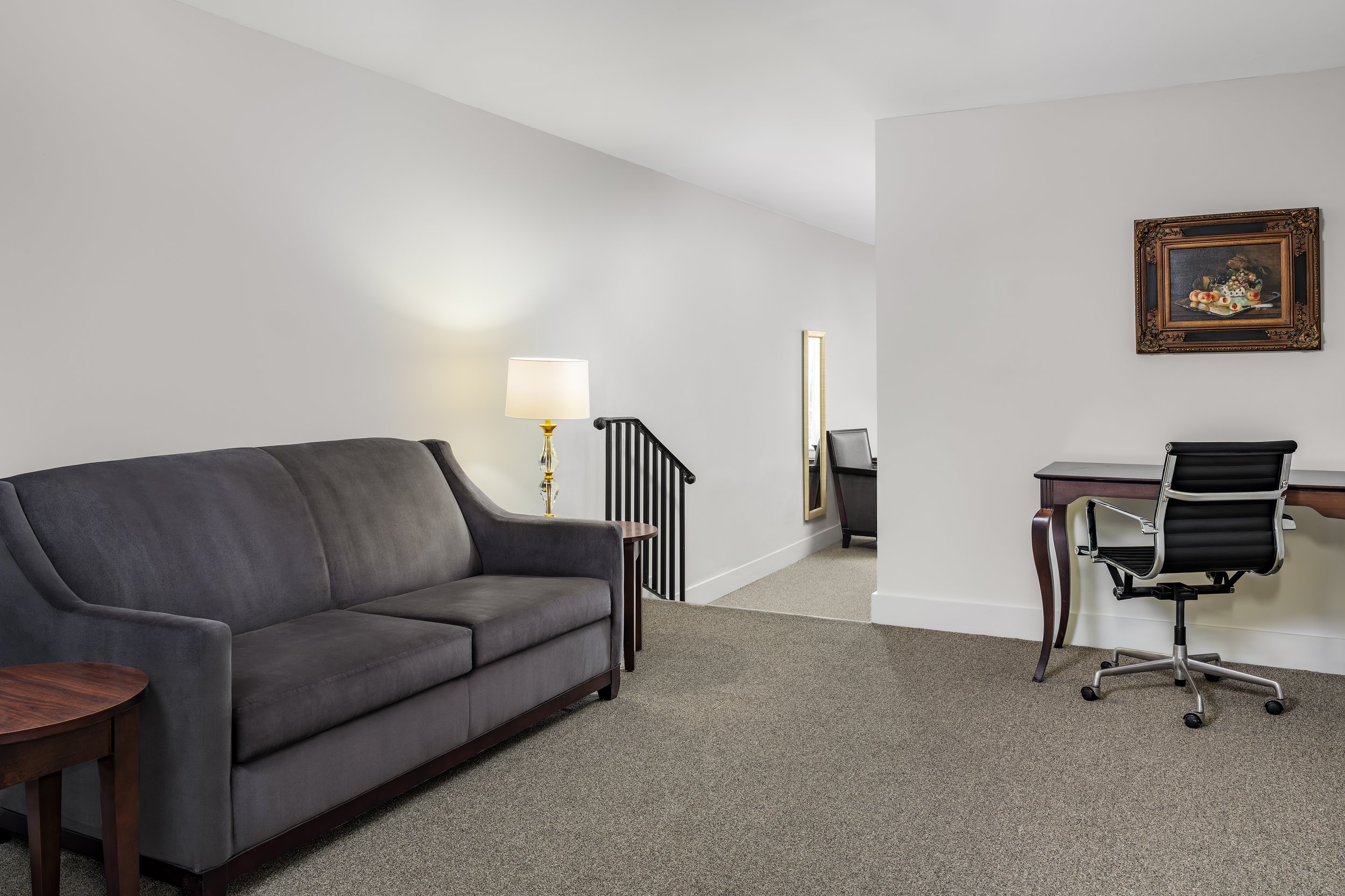 MGMSS-108-King_Suite-Living_Room.jpg