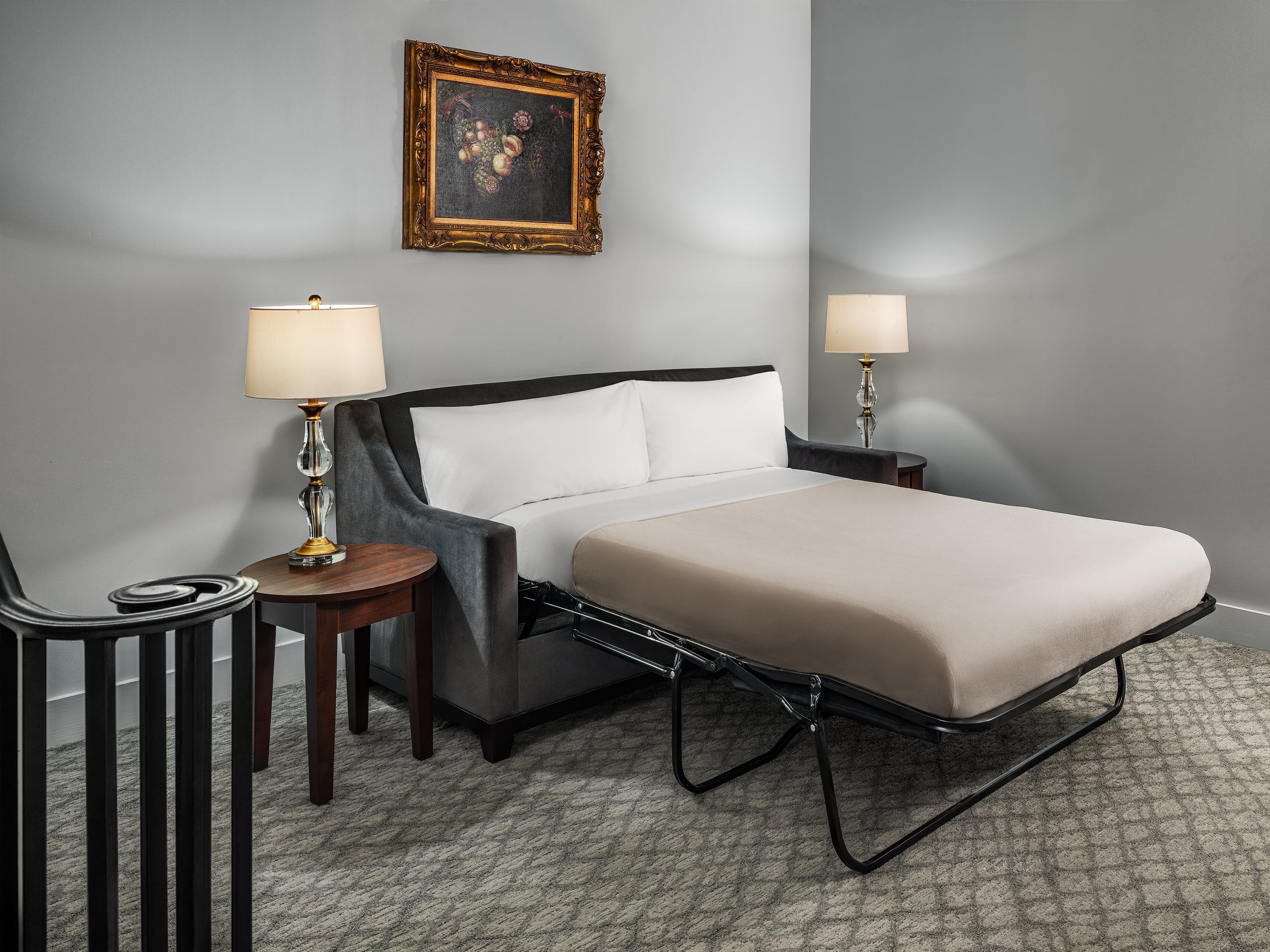 MGMSS-108-King_Suite-FoldOutCouch.jpg