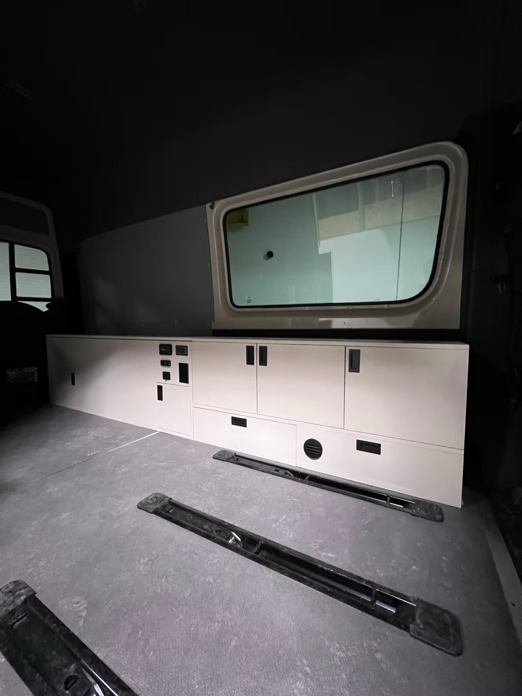 Mercedes Sprinter 144" Cool Gray