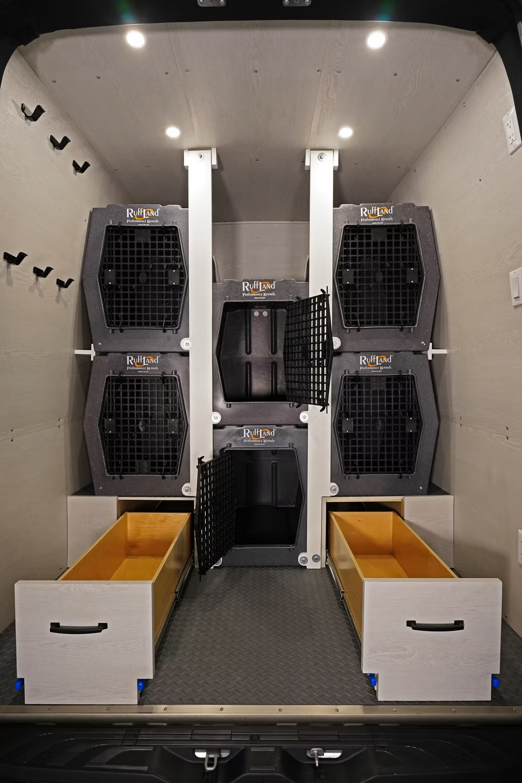 Mercedes Sprinter 170" Kennels