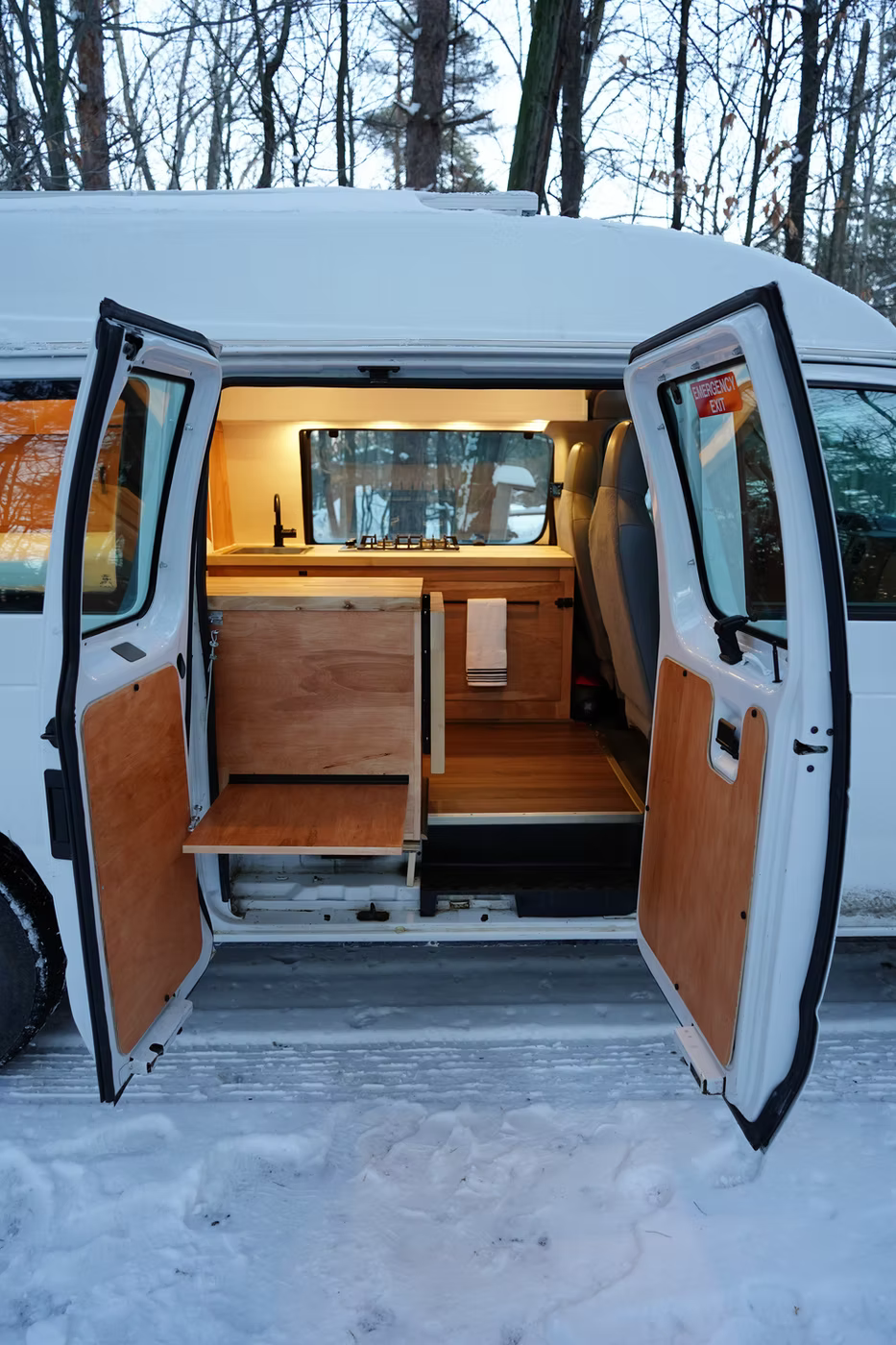 Ford E-250 Extended Neutral