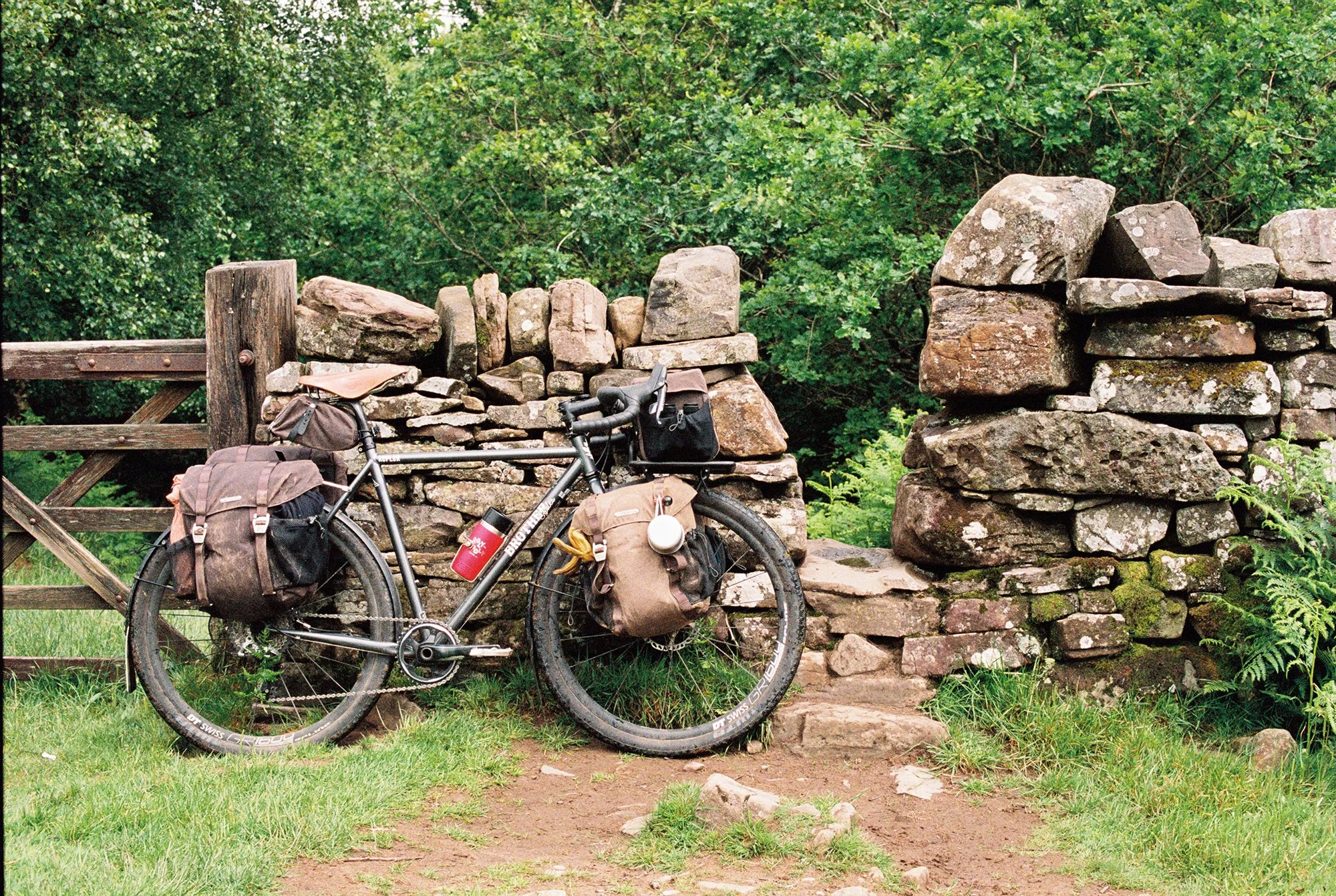 Brooks-England-Traveling-Bags-Collection.jpg