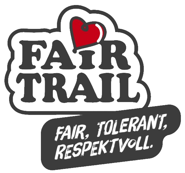 Logo mit Herz und Text 'Fair Trail' sowie Slogan 'Fair, tolerant, respektvoll'