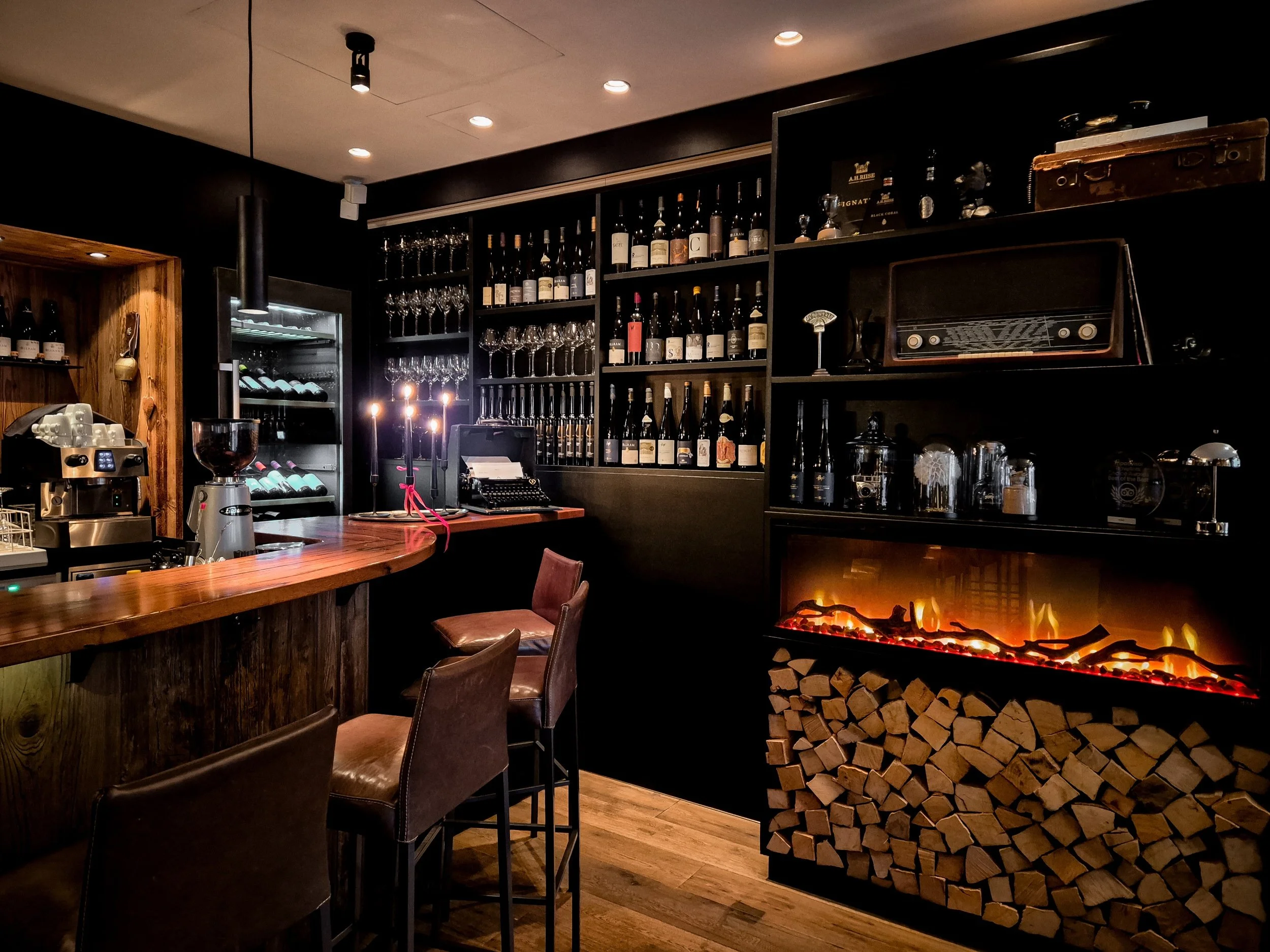 Wine bar