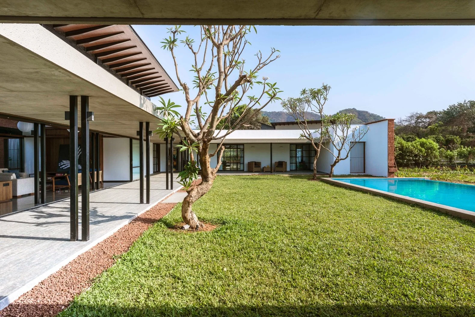 laterite-house04.jpg