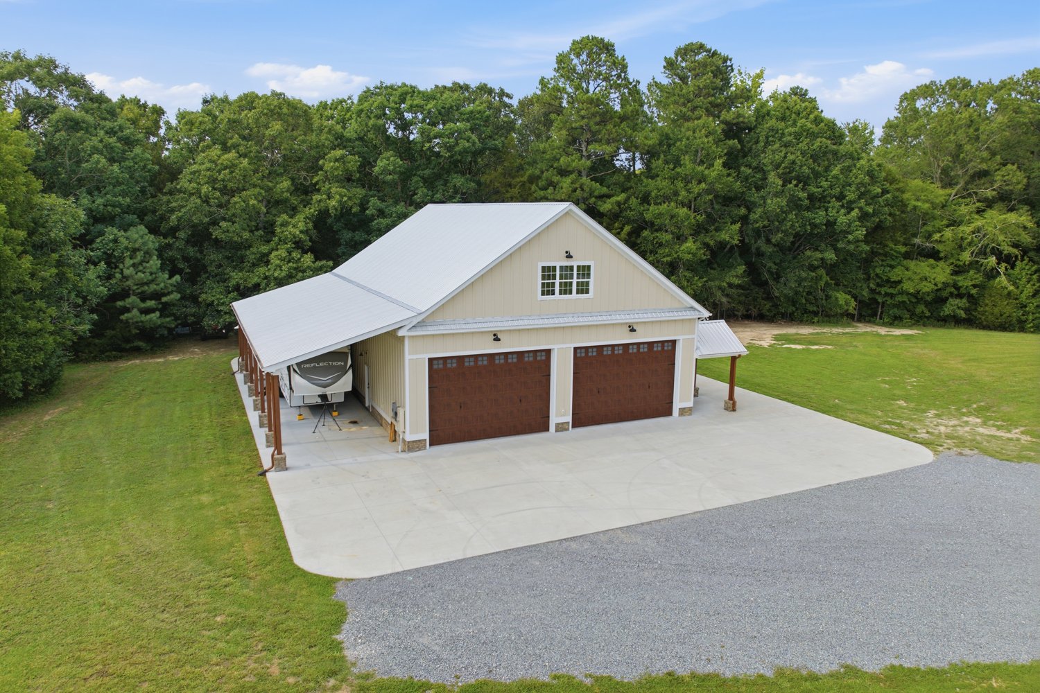WORKSHOP & GARAGE SPACES