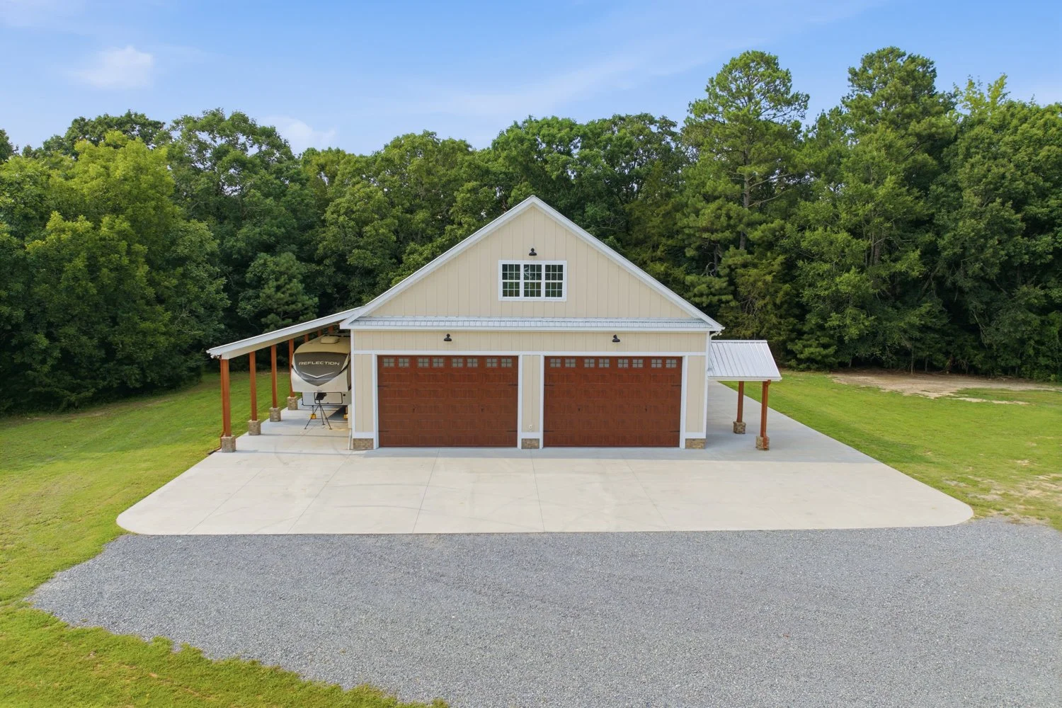 WORKSHOP & GARAGE SPACES
