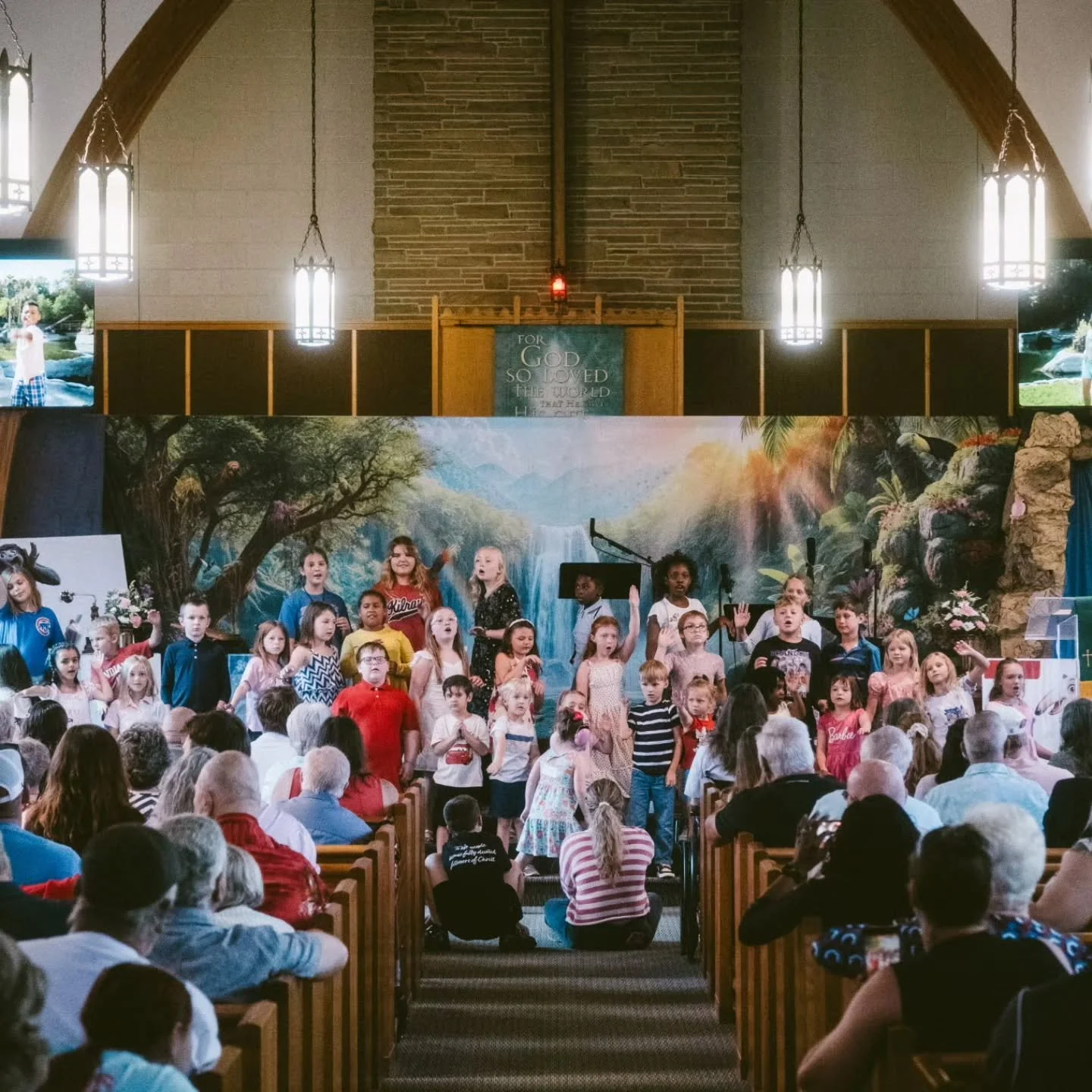 What a great Sunday at Center Church! 

We loved celebrating an incredible week of VBS together, worshiping as one church family, and enjoying lunch together afterward. Thank you to every volunteer, parent, and child who made this week so special. We
