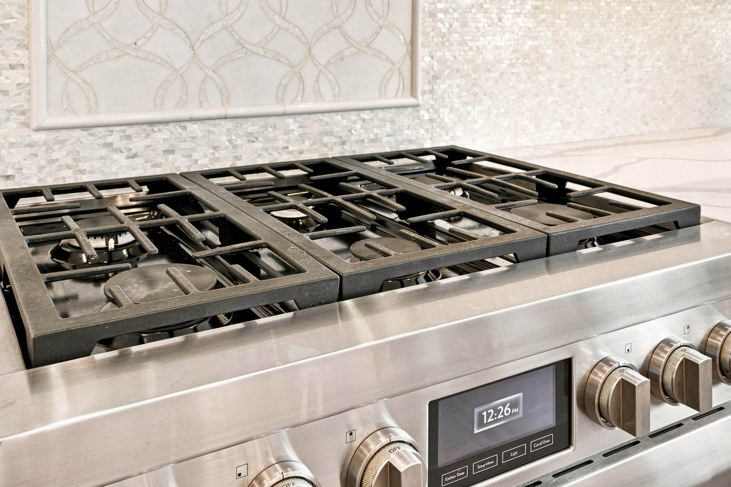 017-Kitchen.jpg