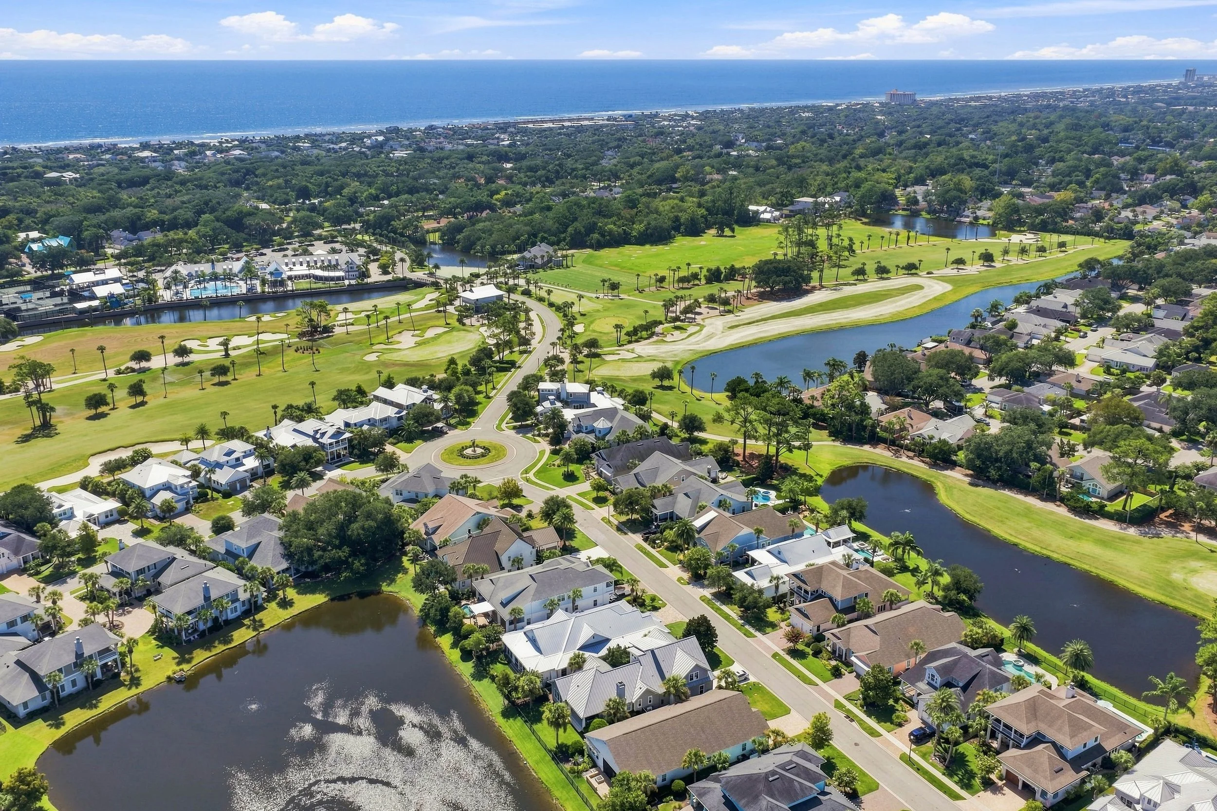 064-View of Neighborhood.jpg