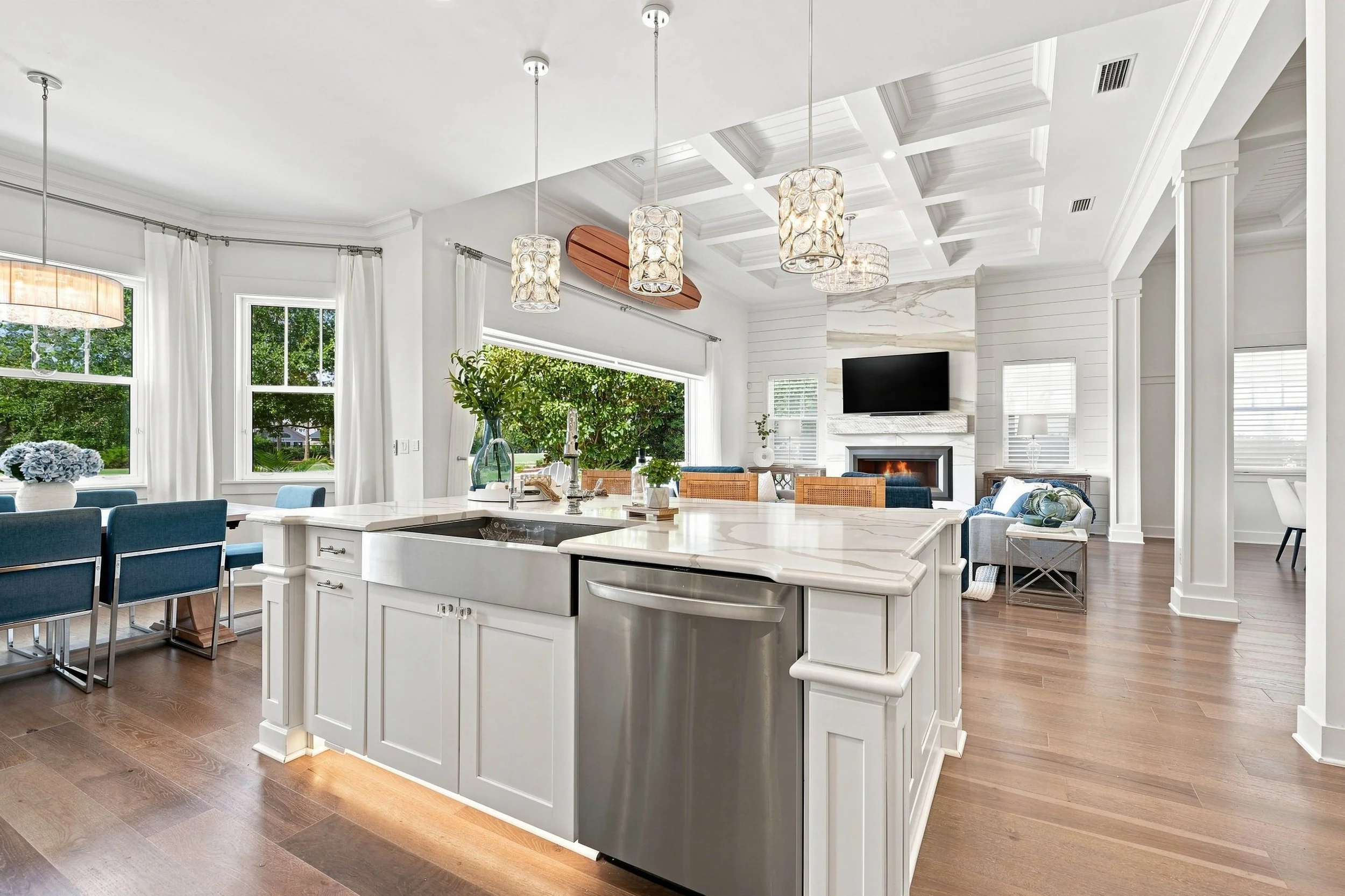 016-Kitchen.jpg