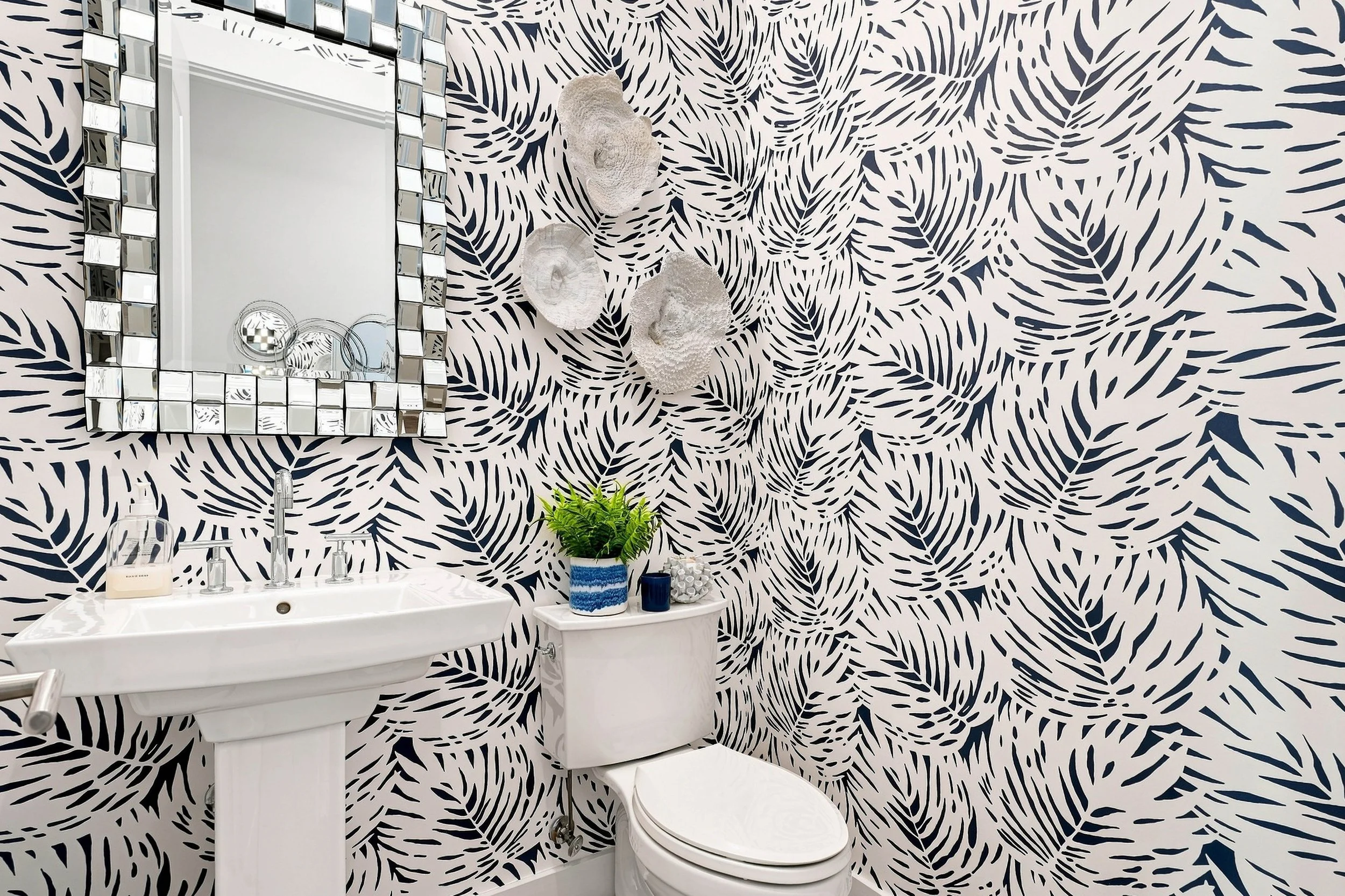 028-Half Bath.jpg