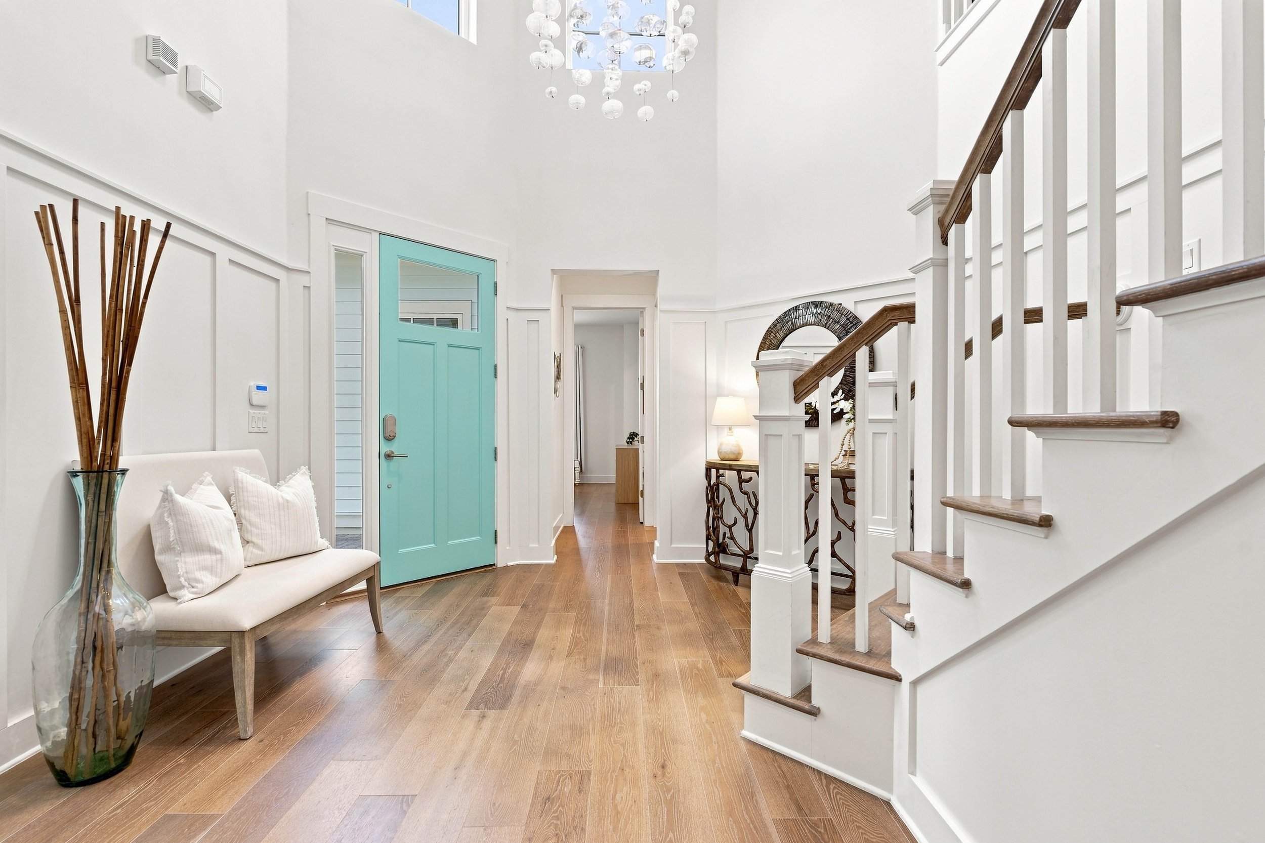 010-Foyer.jpg