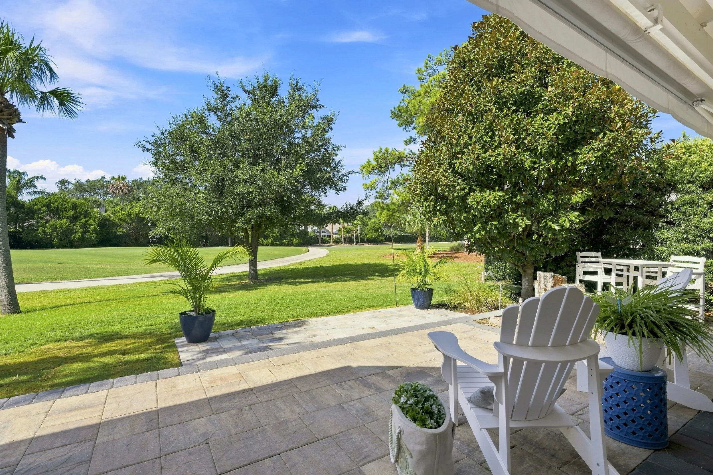 056-Covered Patio.jpg