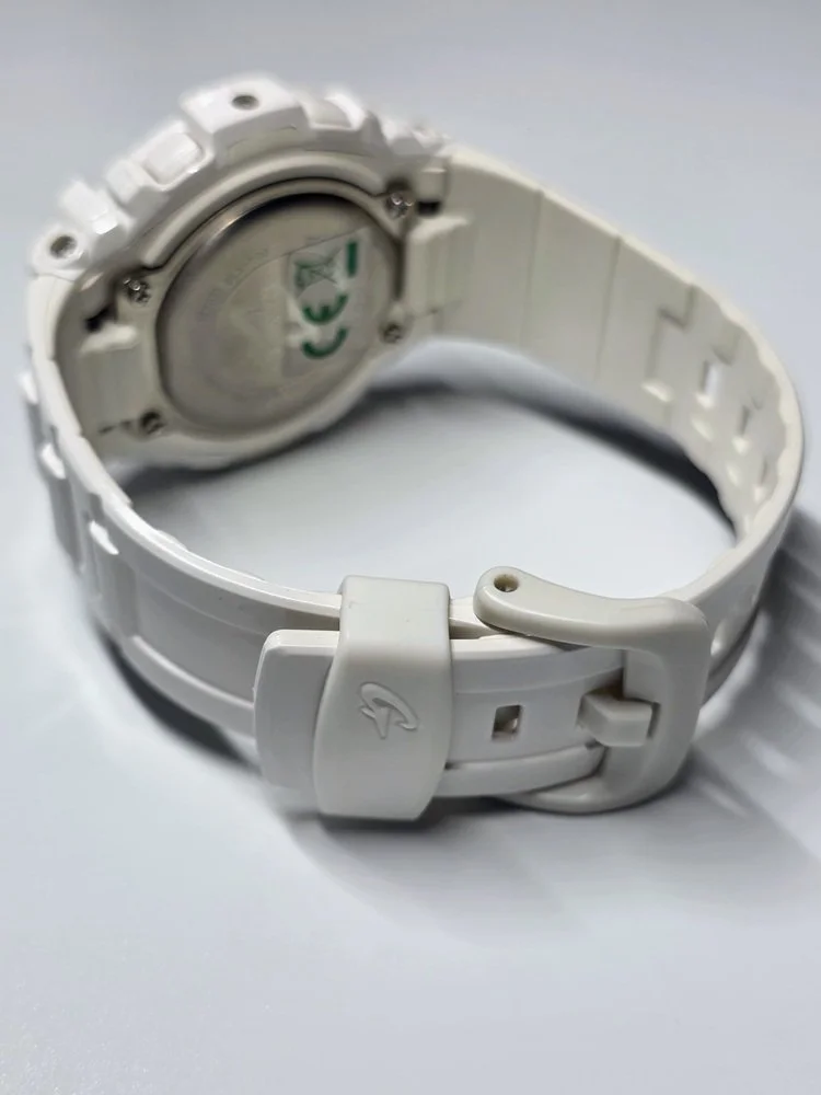 Casio Baby-G BLX-100-7ER  Rear.jpg