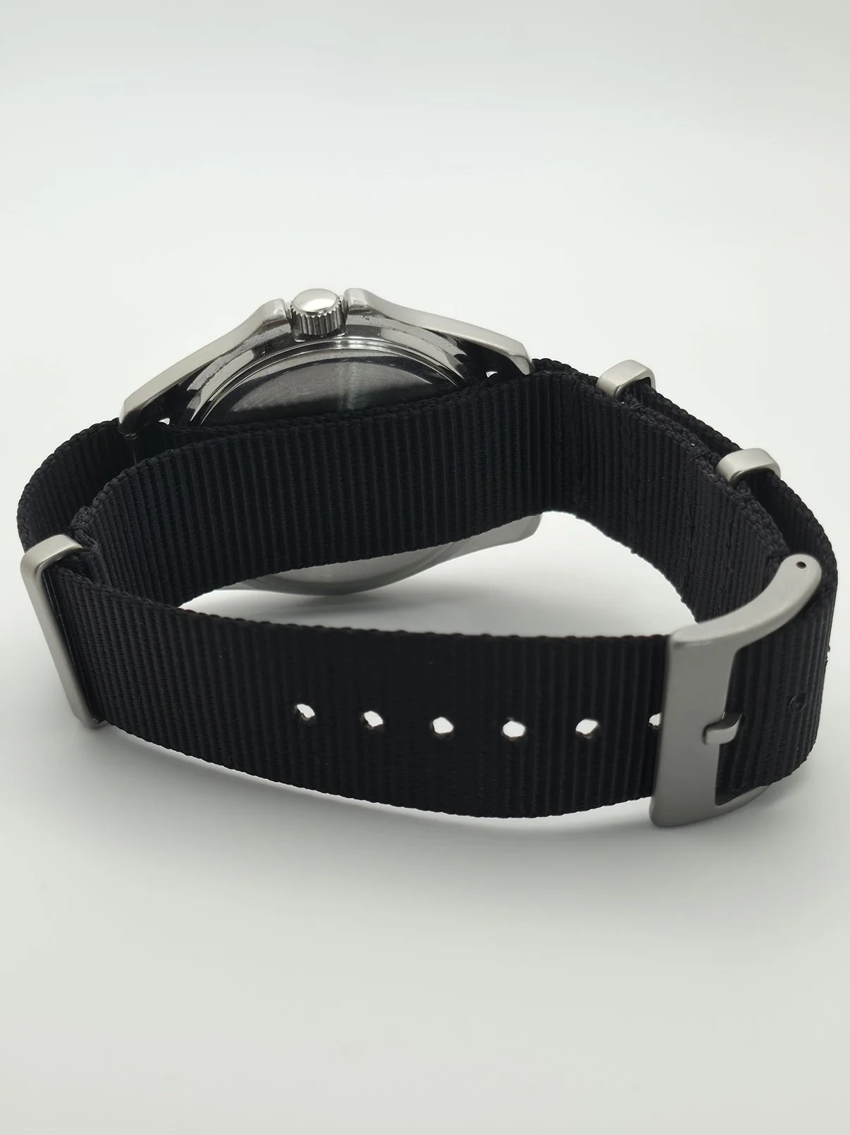 Casio MTP-1244 - Rear.jpg