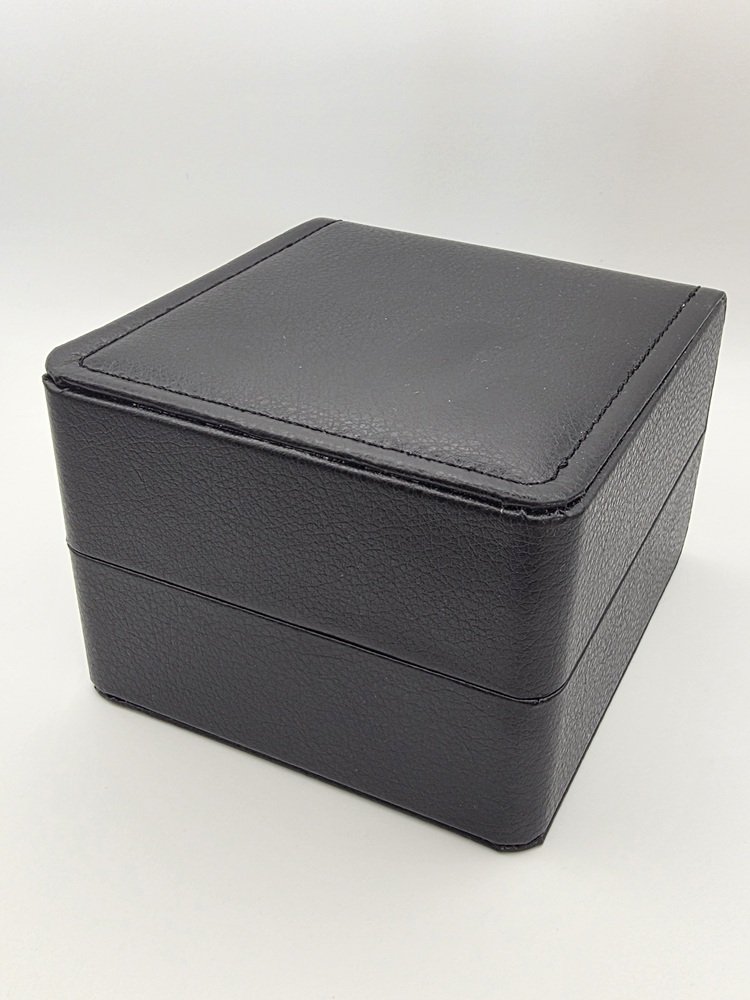Casio MTP-1129 - Box.jpg