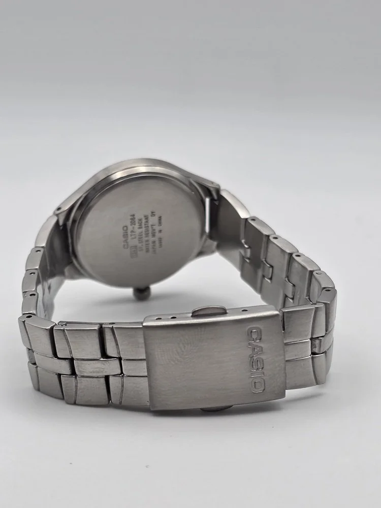 Casio LTP-2064 - Rear.jpg