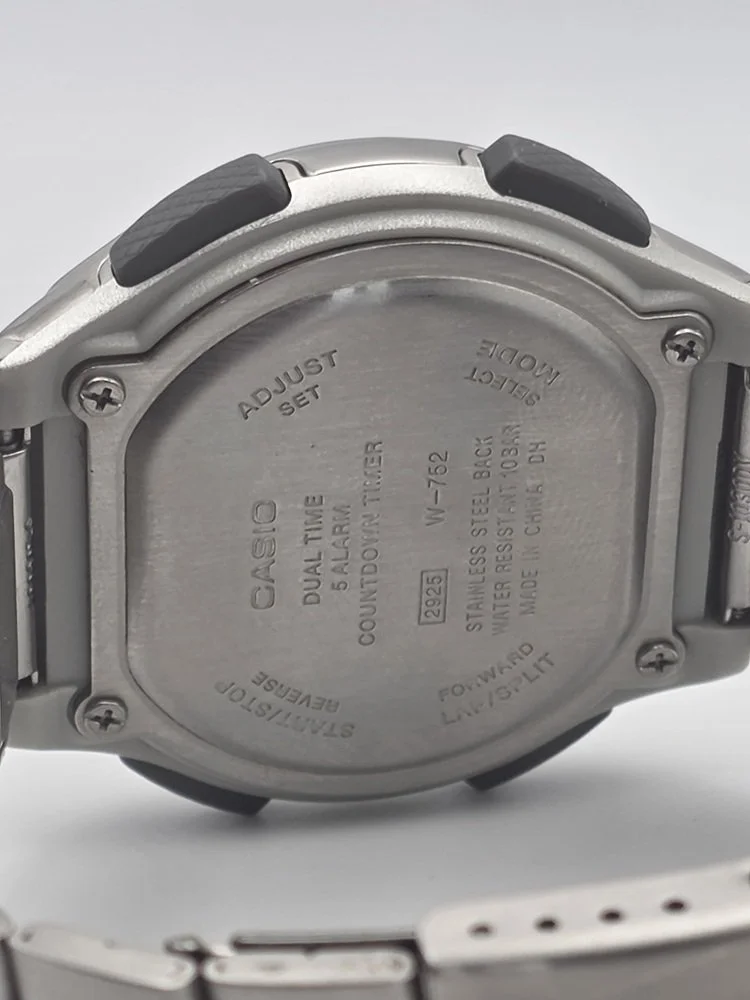 Casio W-752D-1AV - Caseback.jpg