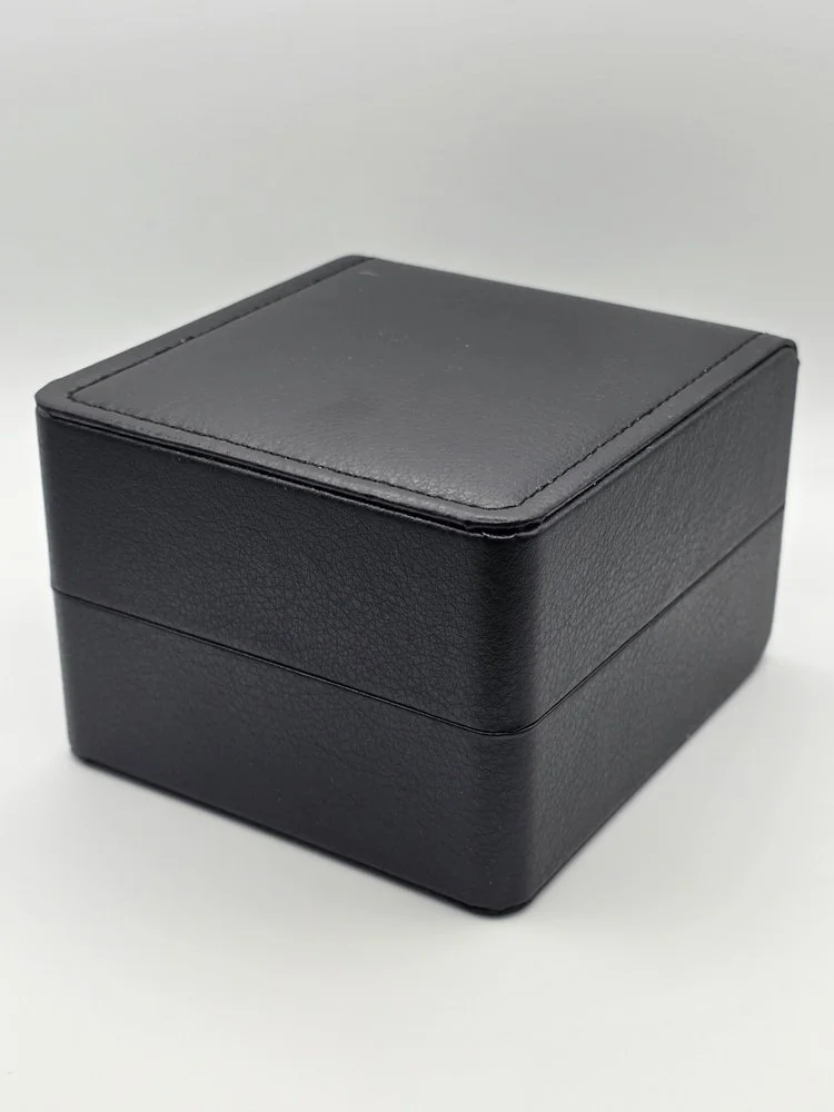 Guess I14503L1 - Box.jpg