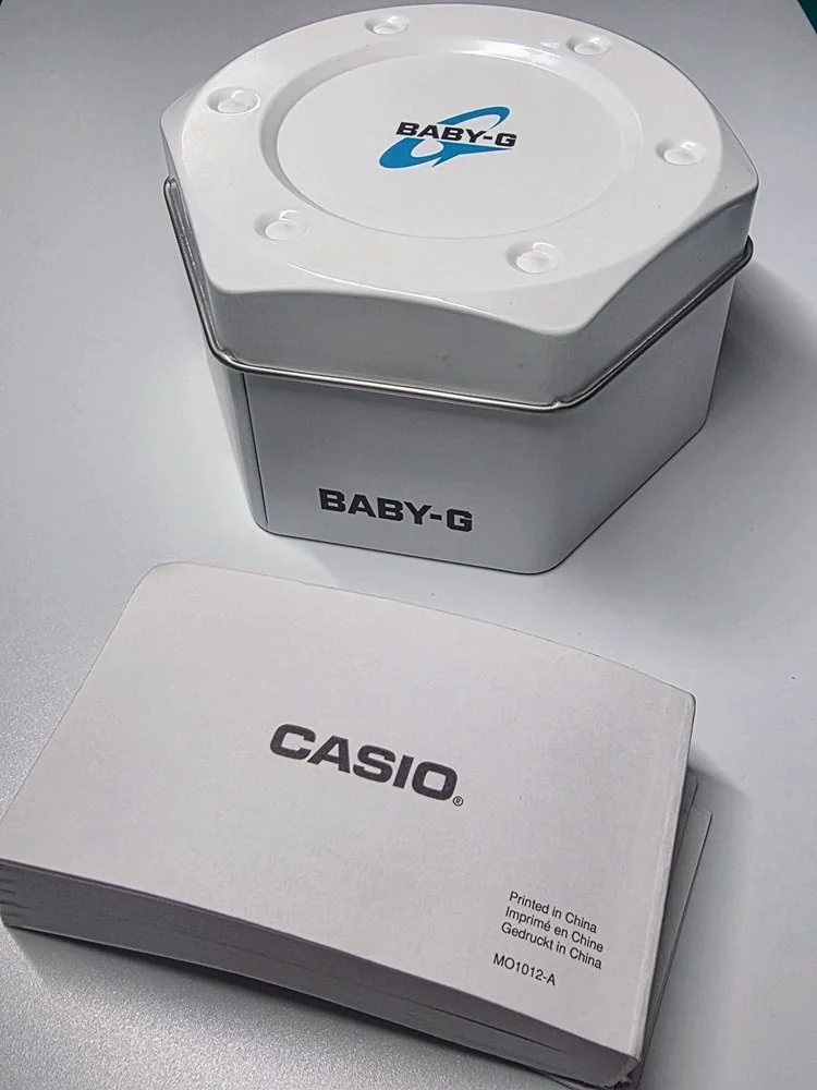 Casio Baby-G BLX-100-7ER Box 1.jpg