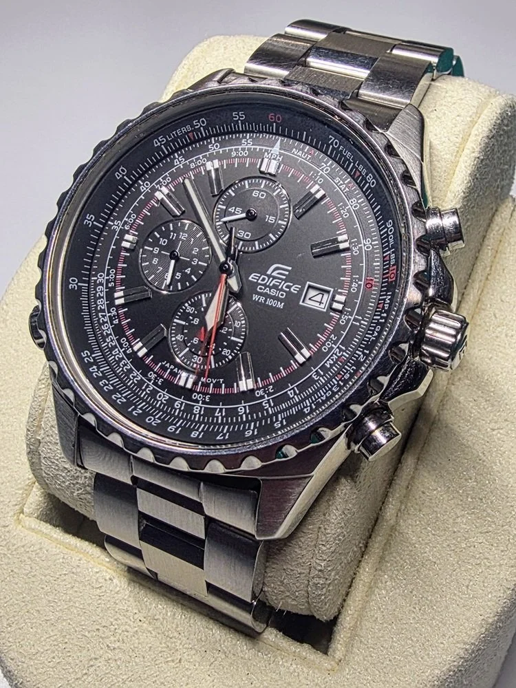 Casio Edifice EF-527D-1AV Left.jpg