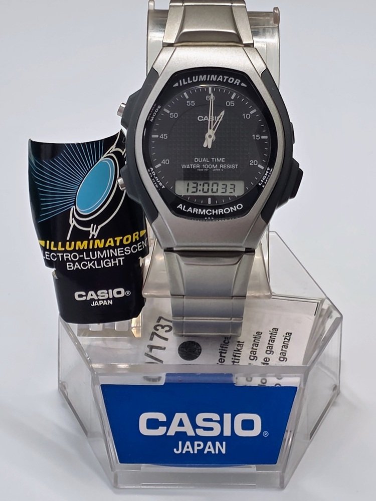 Casio AQ-140WD-1EVQ Stand.jpg