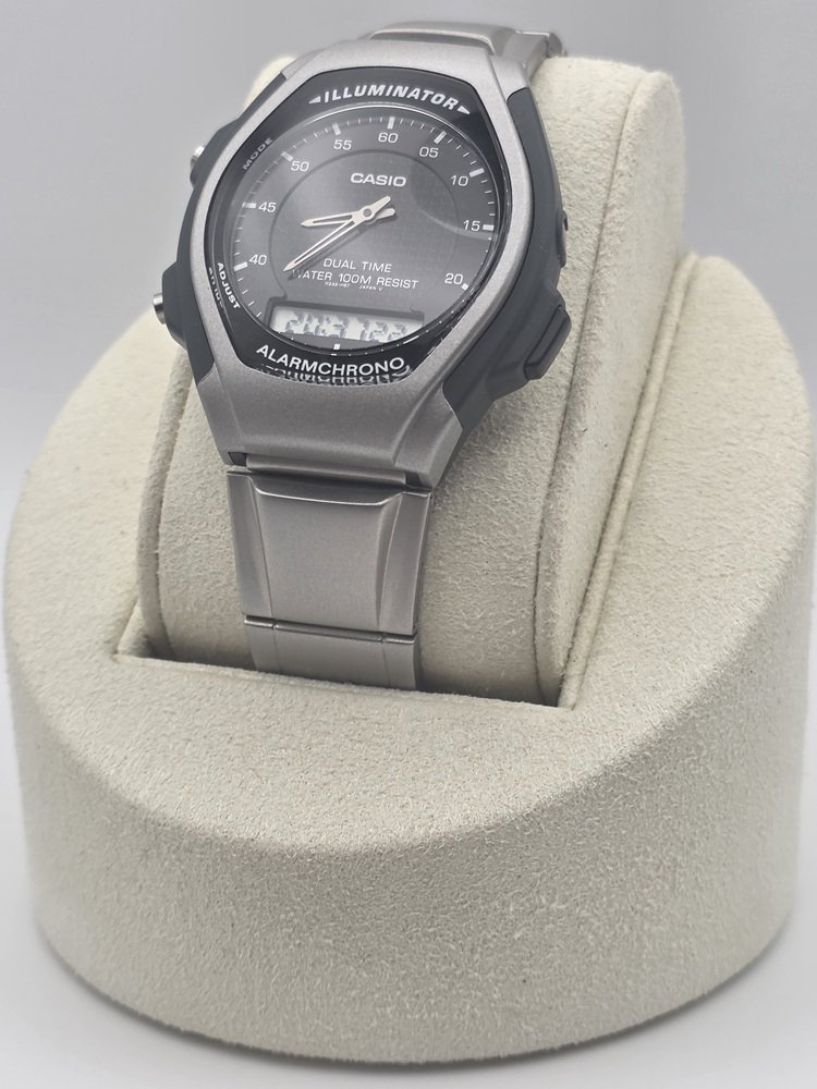 Casio AQ-140WD-1EVQ - Main.jpg